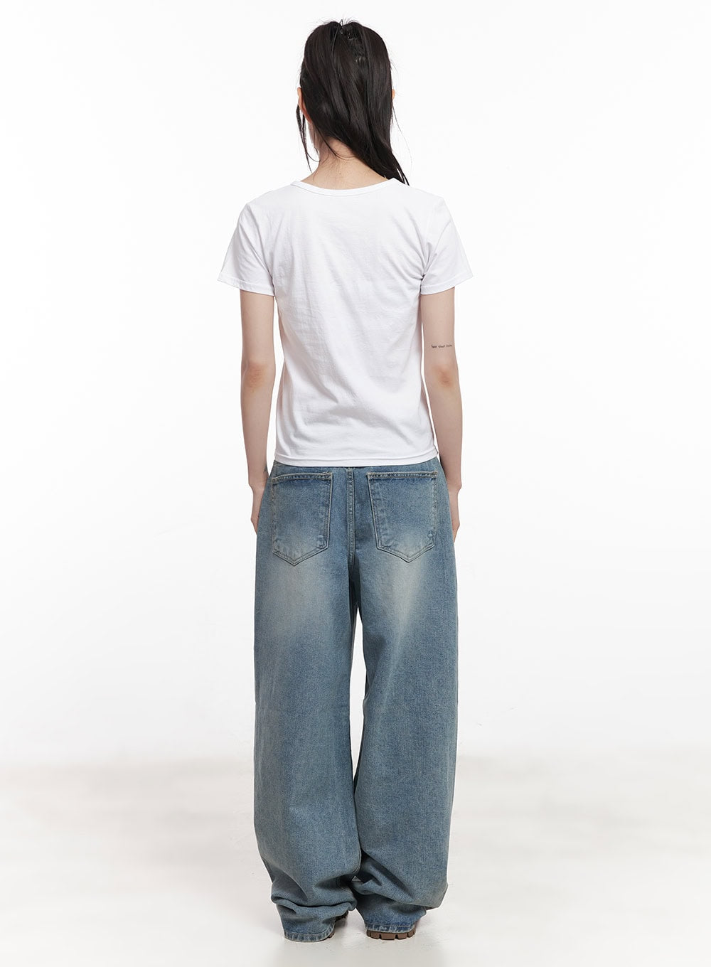 Hattie Distressed Wide-Leg Jeans CY520