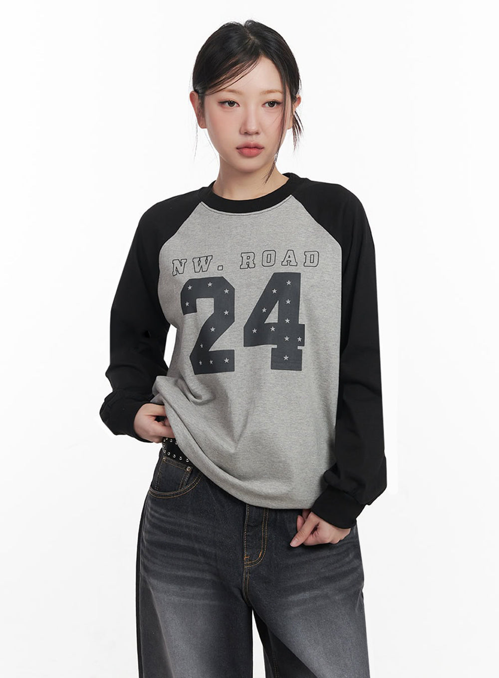 24 Graphic Long-Sleeve T-Shirt IM528