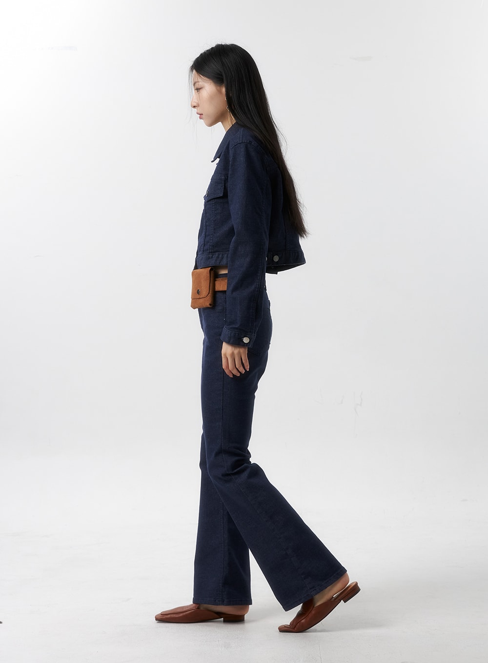 Buttoned Denim Crop Jacket IS315