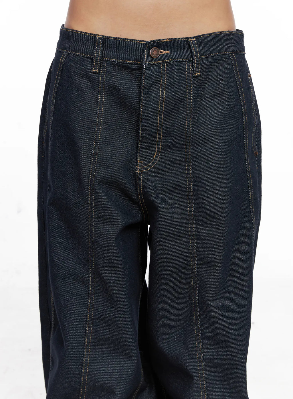 Tyler No-Fade Wide-Leg Jeans CO510