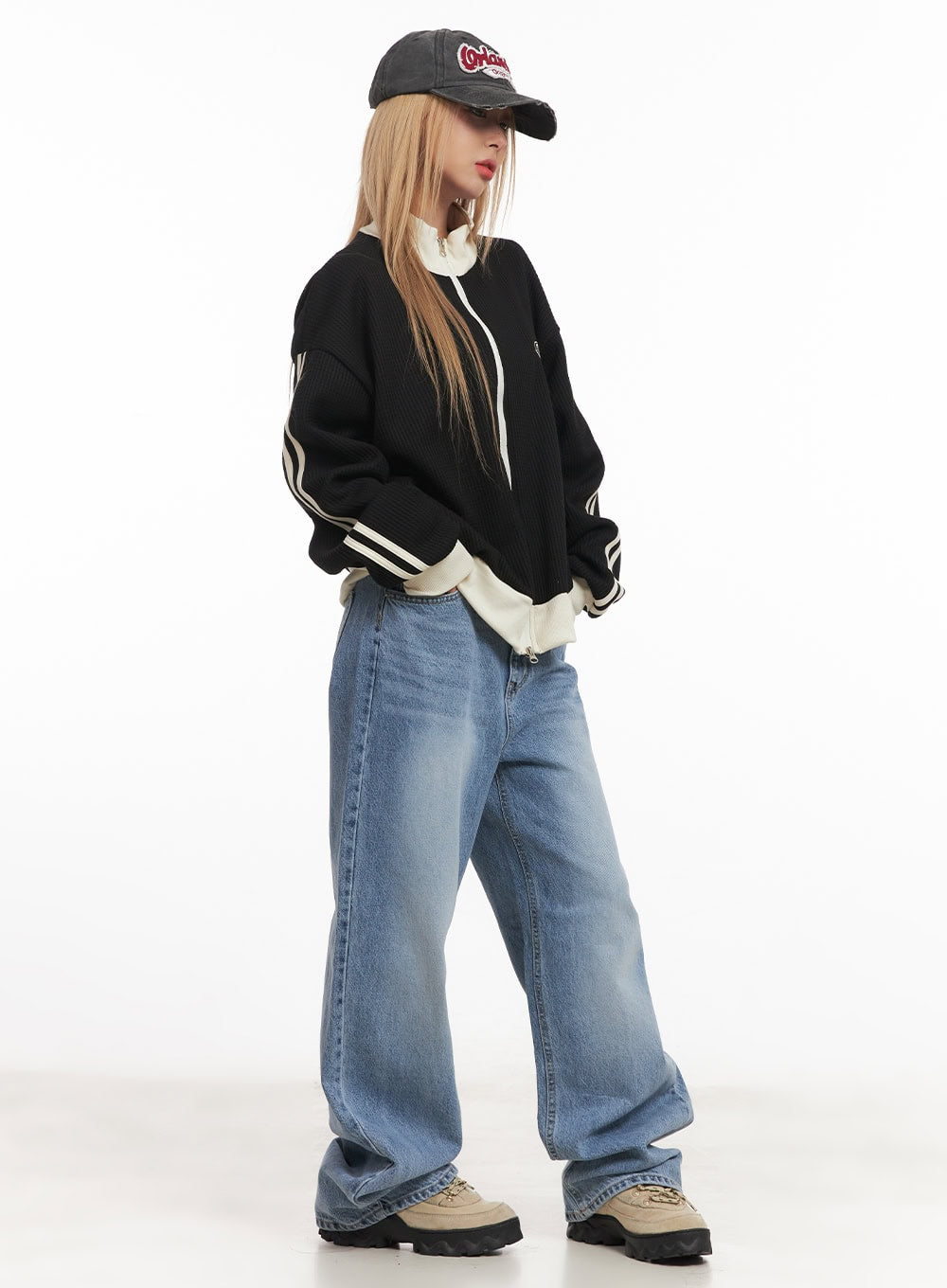 Rihanna Wide-Leg Jeans CM506