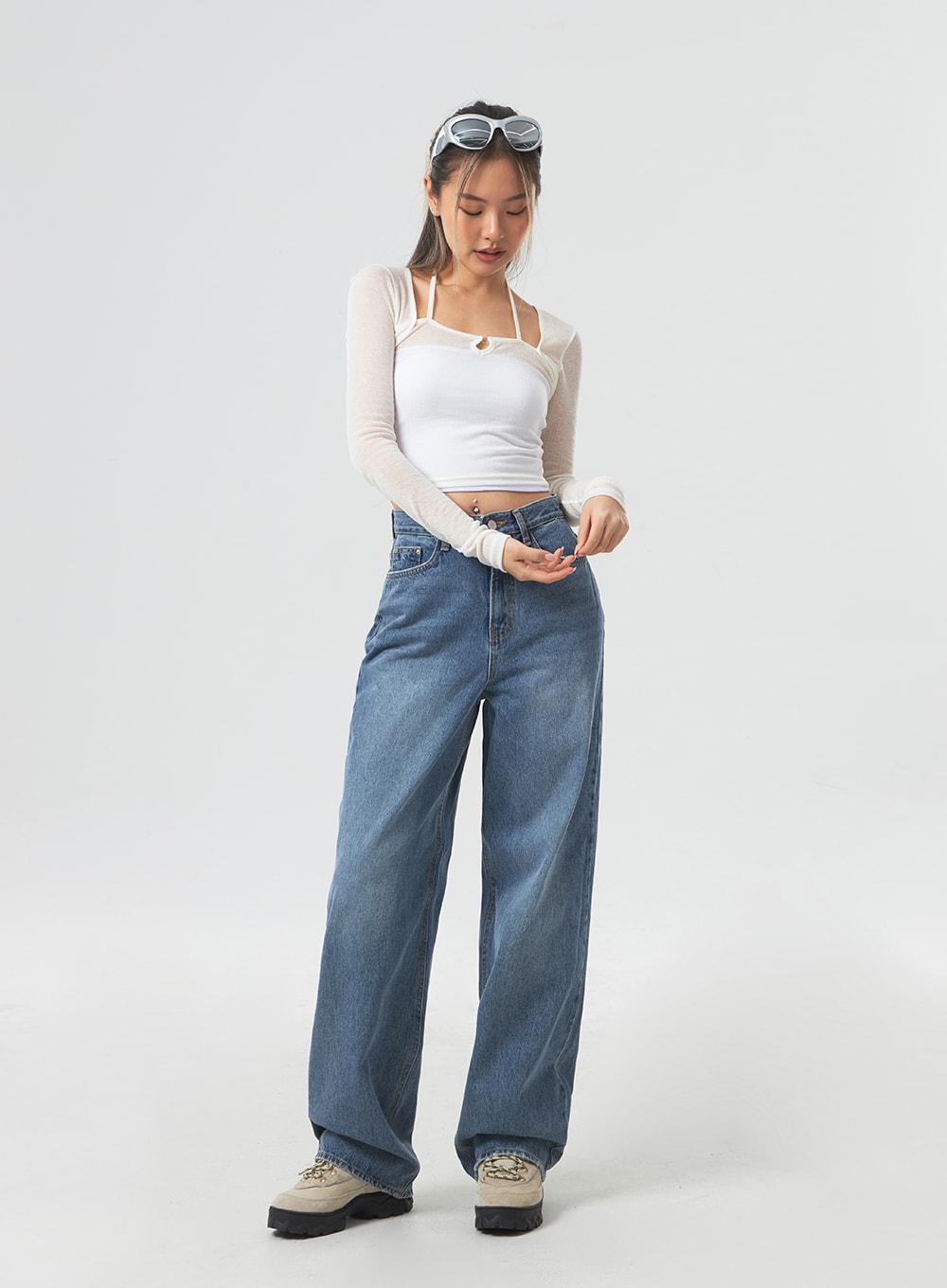 Wide Leg Mid-Wash Jeans CM331