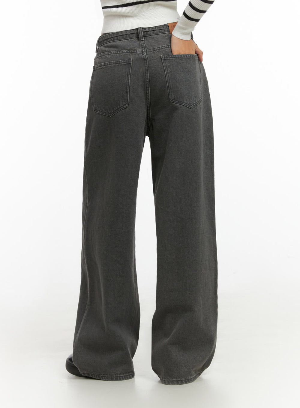 Emery Cotton Strap Baggy Jeans IO409