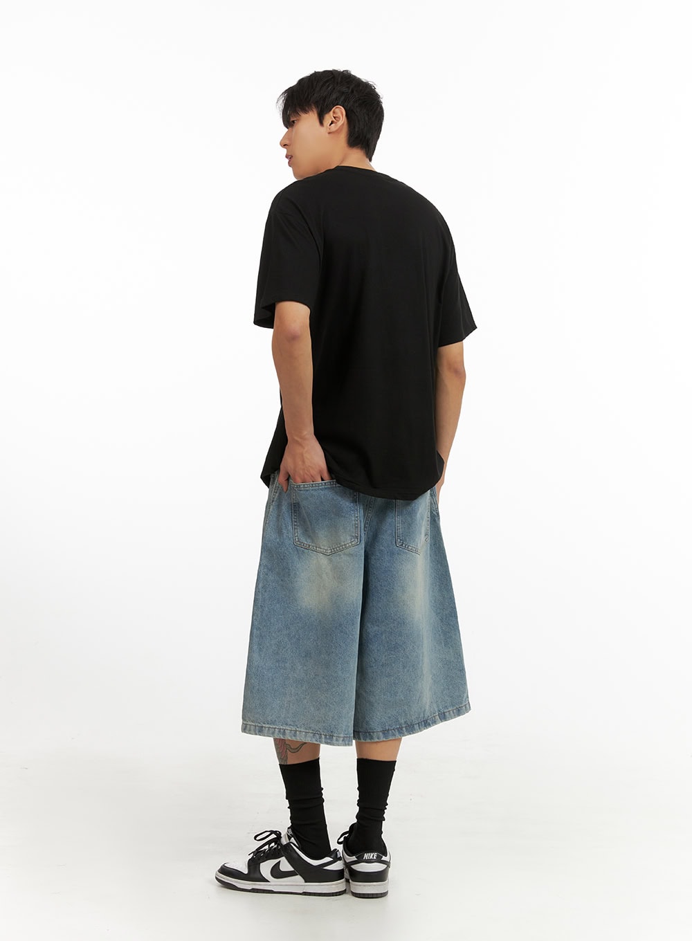 Men's Lettering Round Neck T-Shirt (Black) IU418