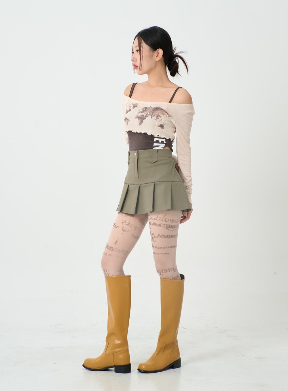 Semi Pleated Mini Skirt IO12