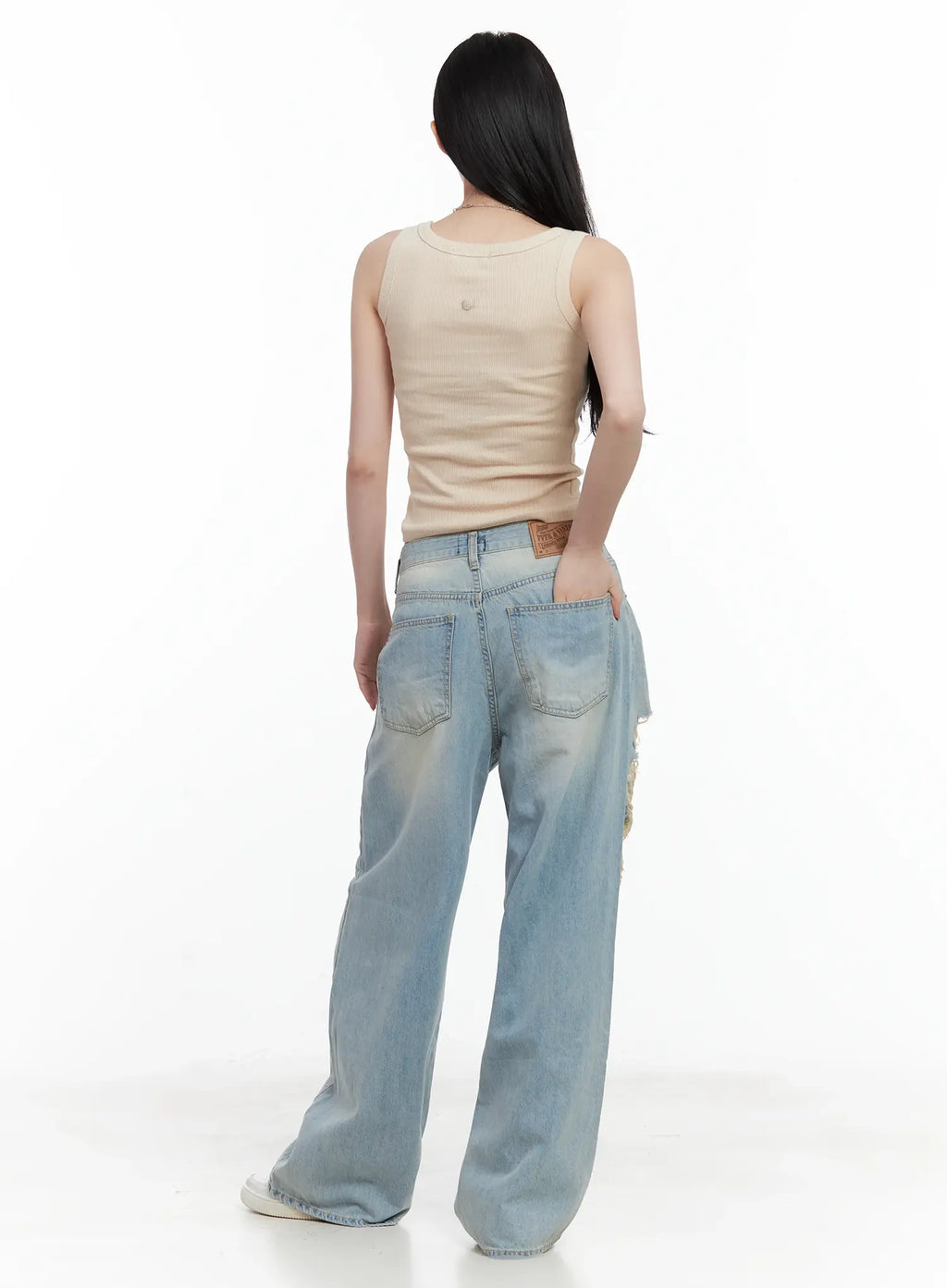 Gyuri Dirty-Wash Distressed Wide Jeans CU530