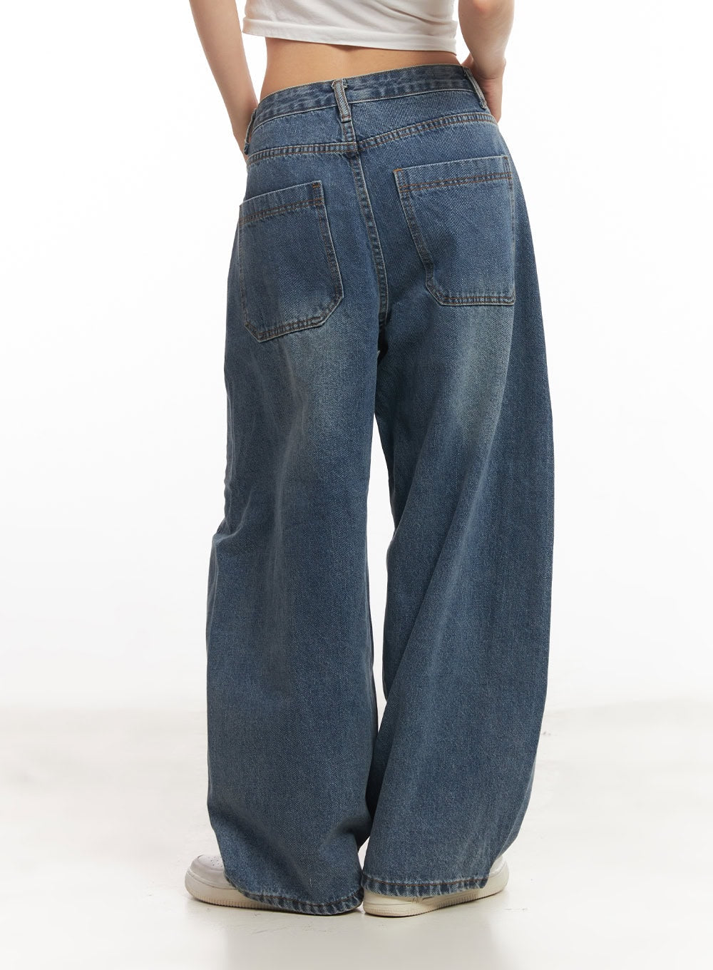 Helley Stitched Baggy Jeans CA503