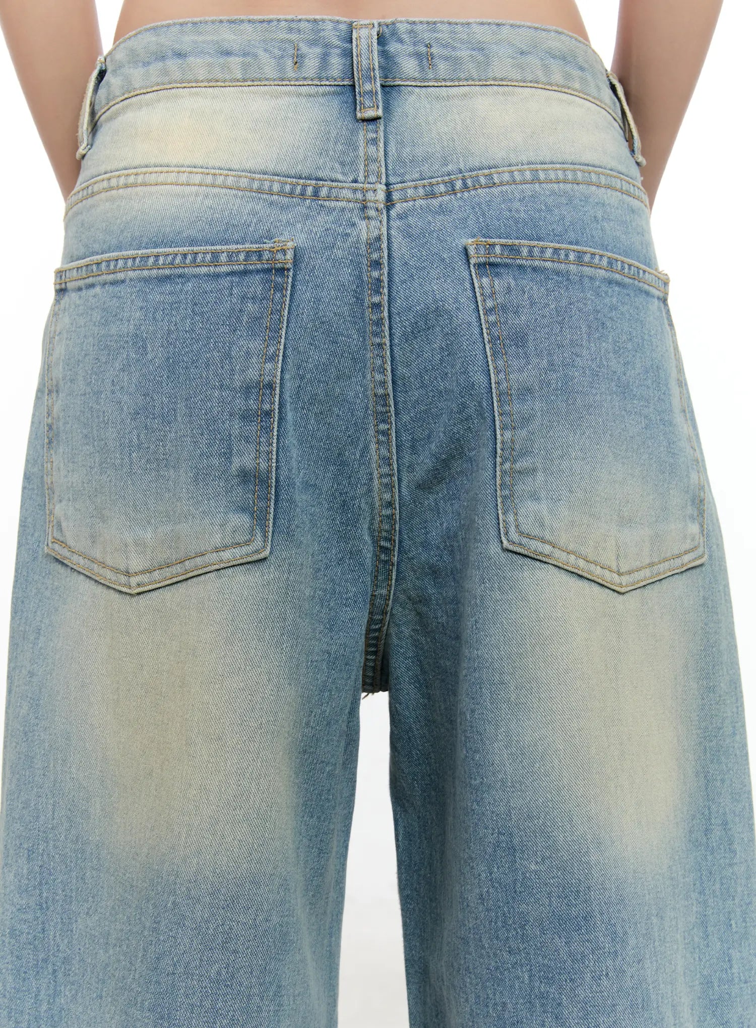 Naeun Distressed Baggy Jeans CL531