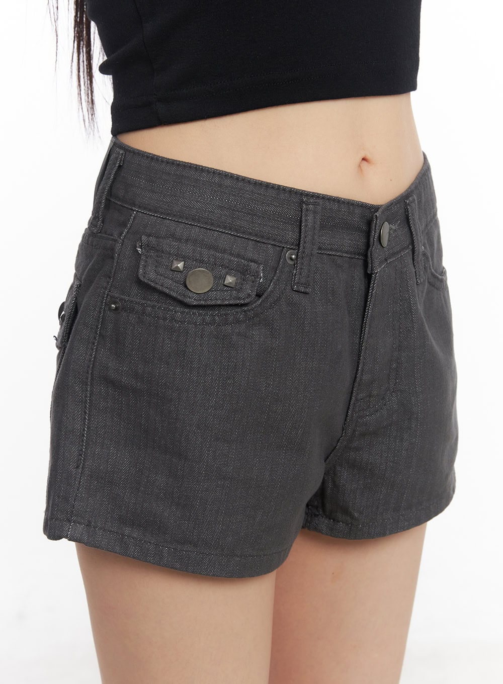 Fade-Free Denim Studded Shorts CY512