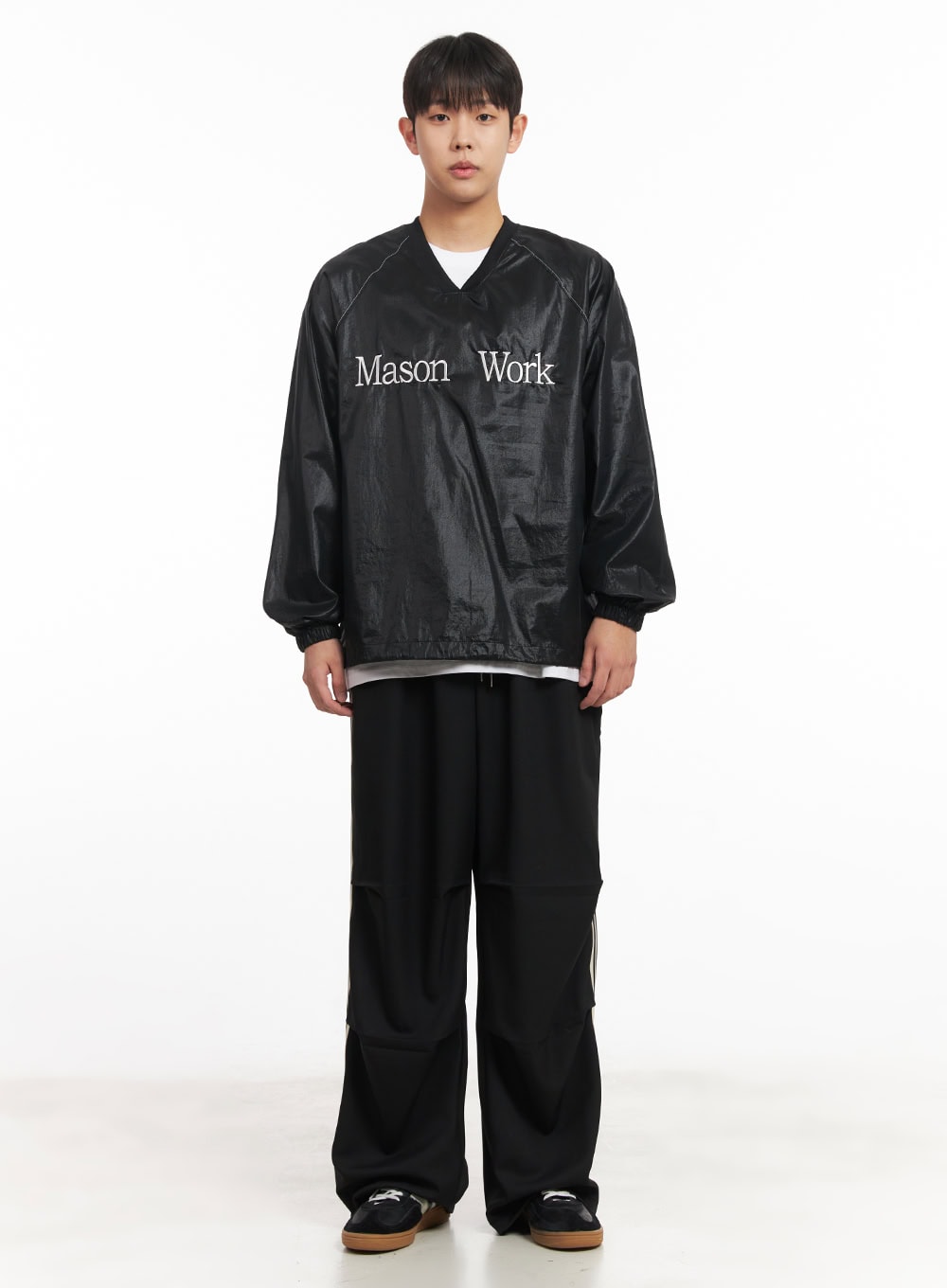 Men's V-Neck Oversized Graphic Sweatshirt IM517