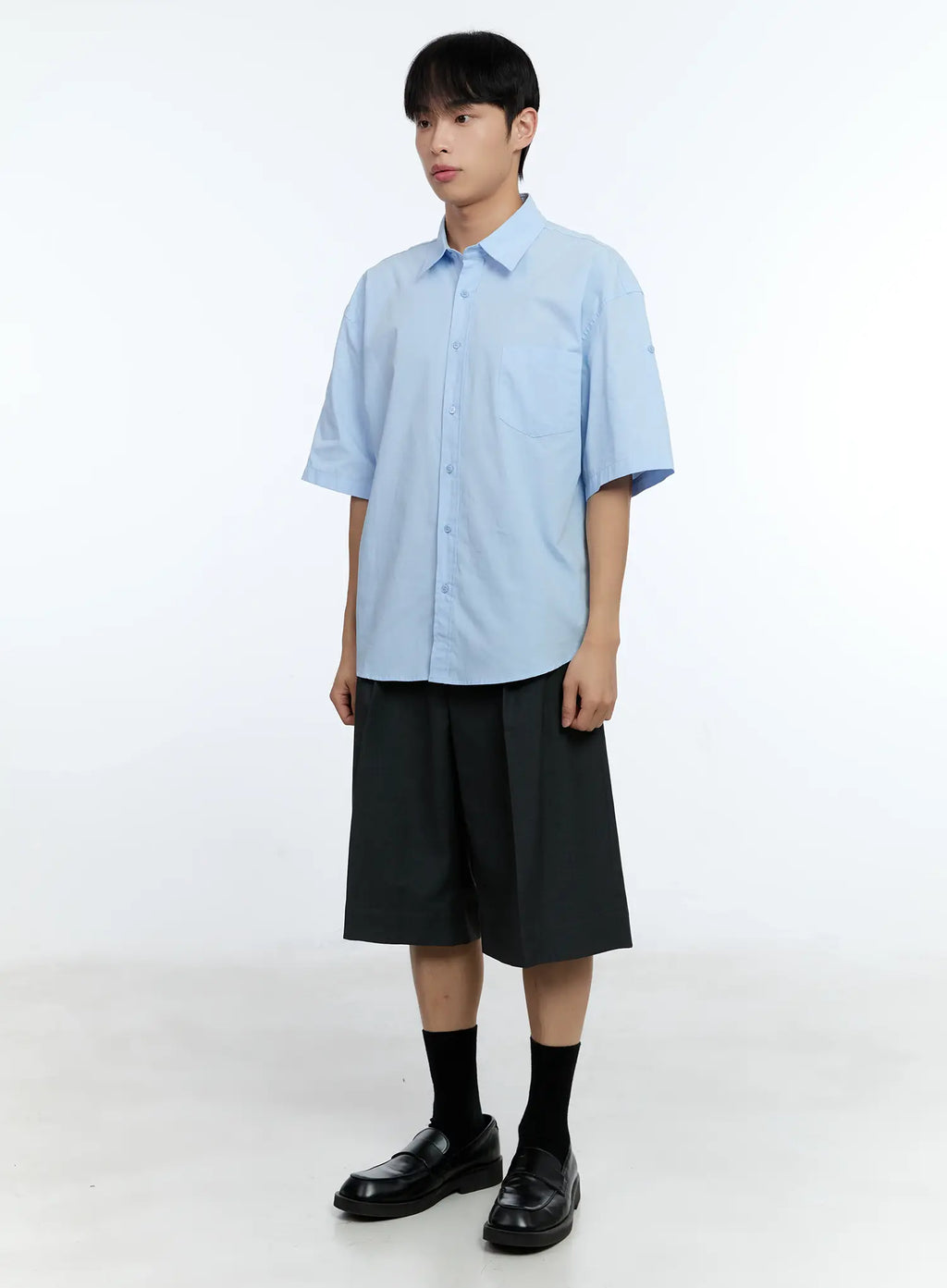 Men's Classic Pleated Bermuda Shorts IG519