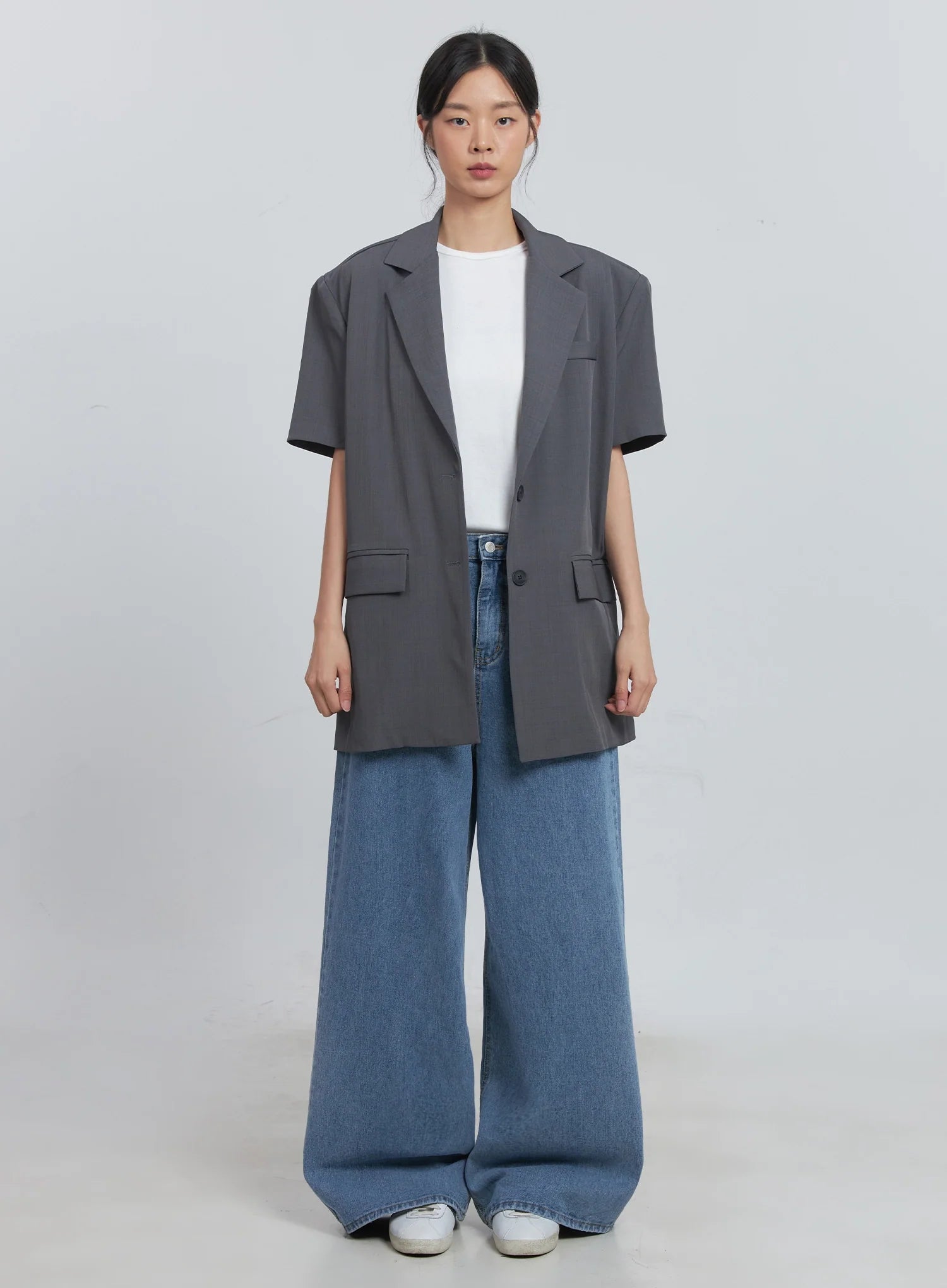 Basic Short-Sleeve Blazer (Dark Gray) IU512