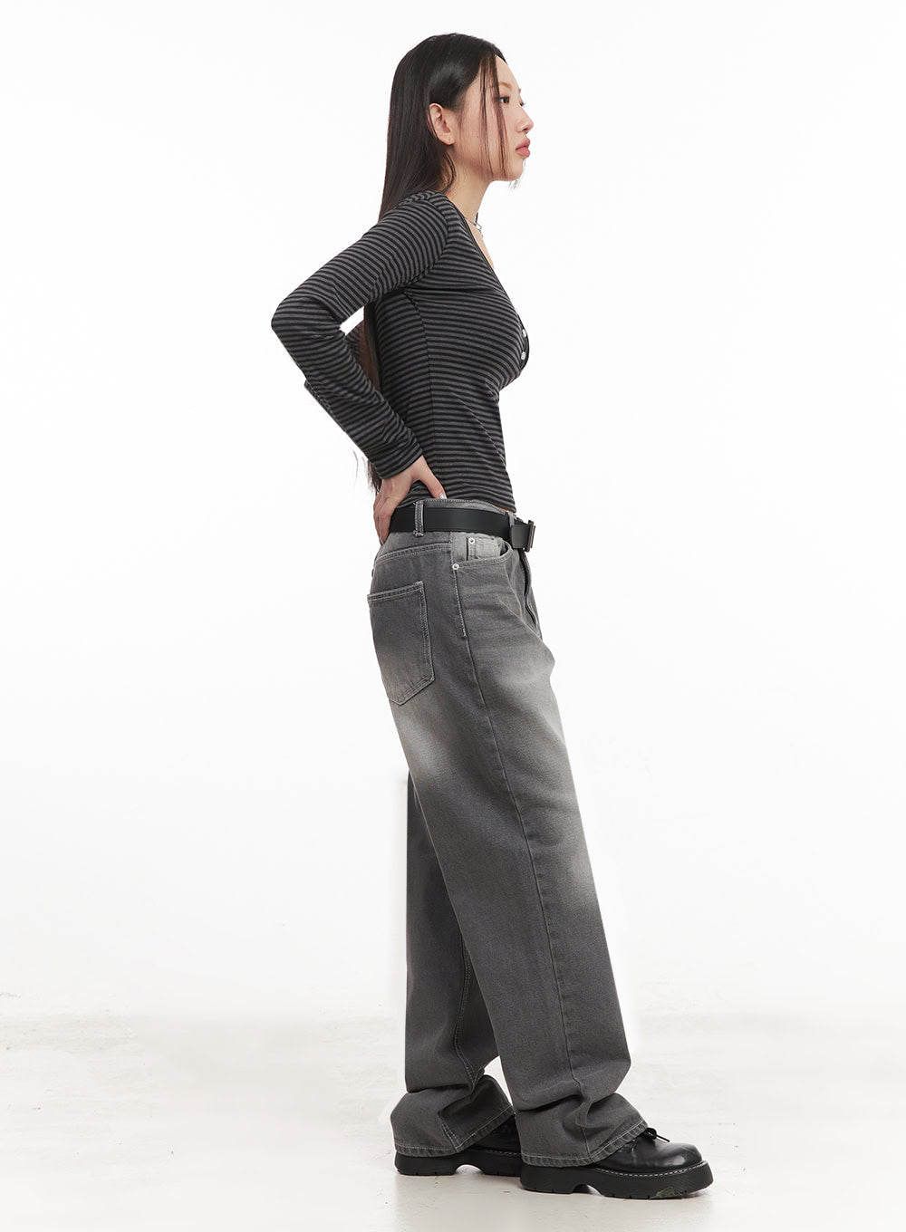 Becca Washed Straight-Leg Jeans IM524