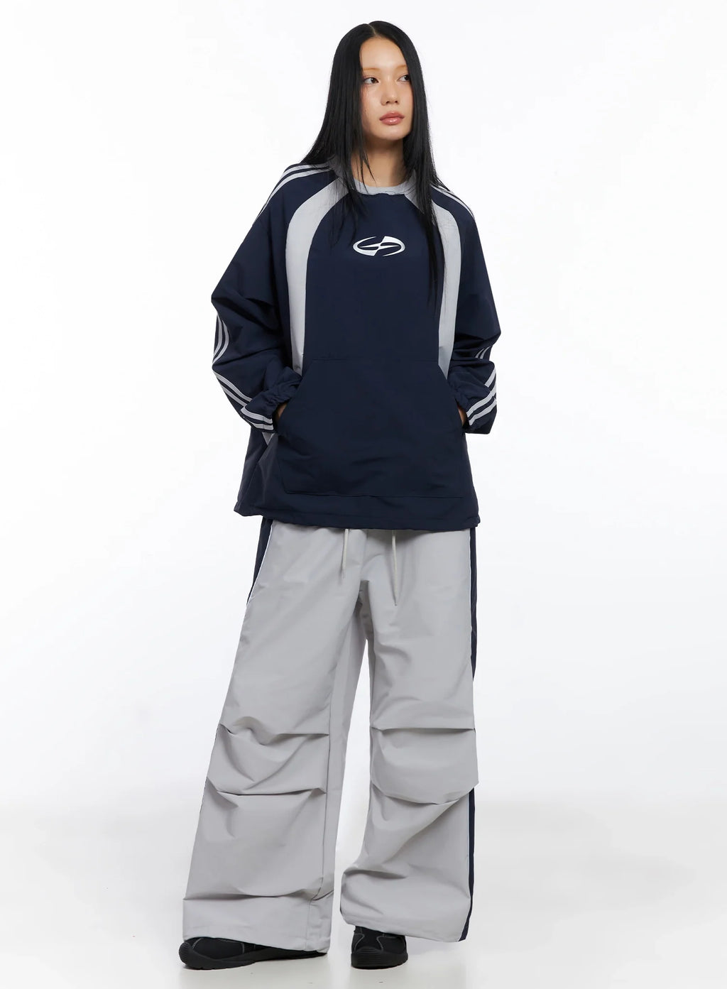 Two-Tone Raglan Sweatshirt CO516