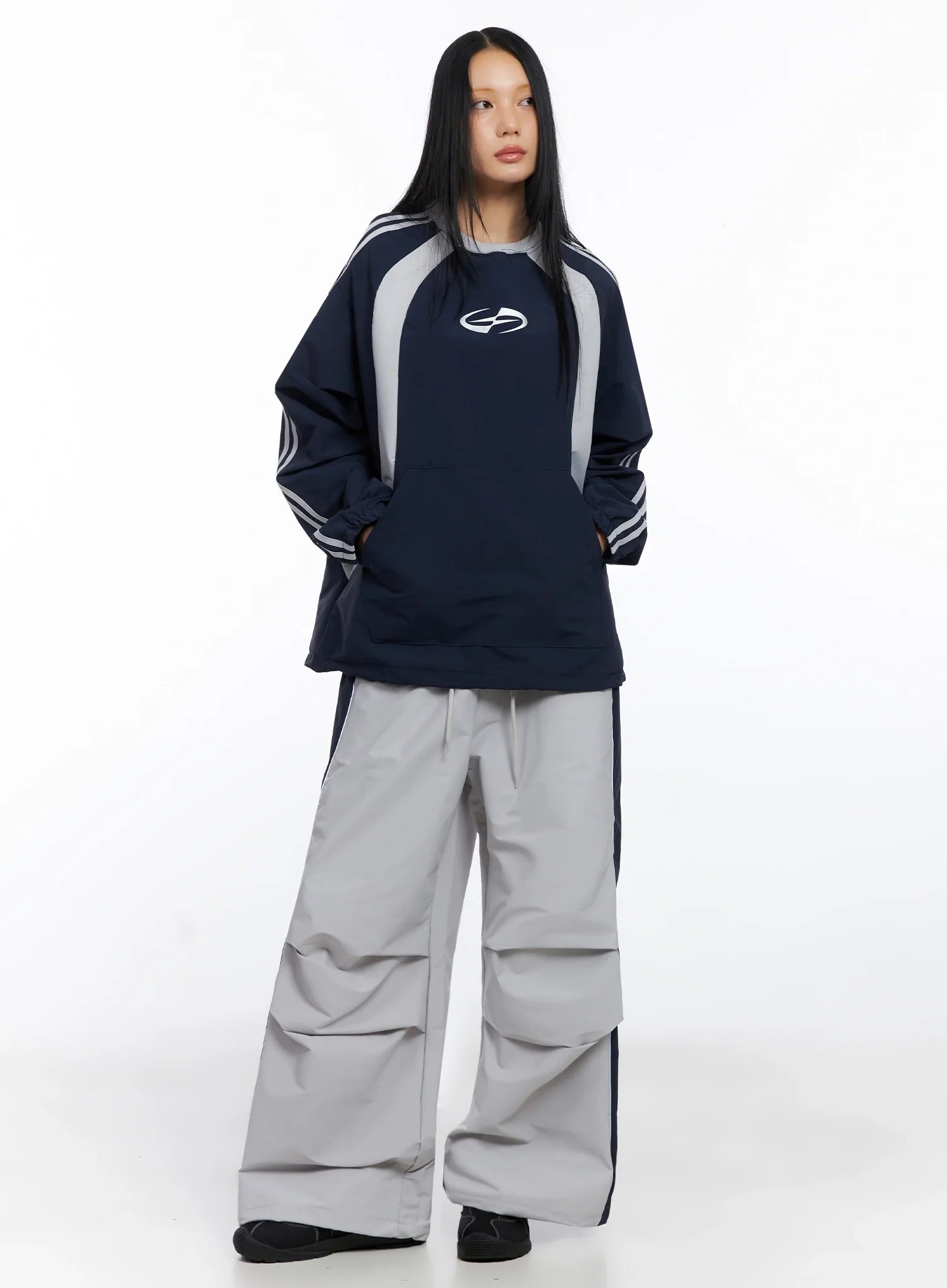 Two-Tone Raglan Sweatshirt CO516