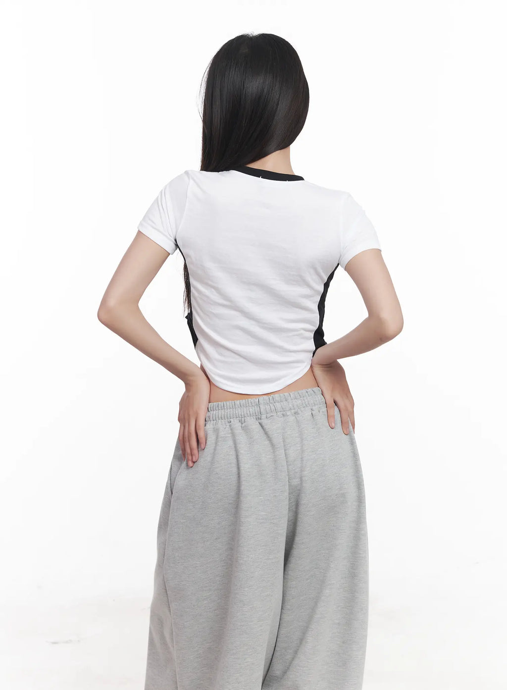 Two-Tone Graphic Crop Top CU517