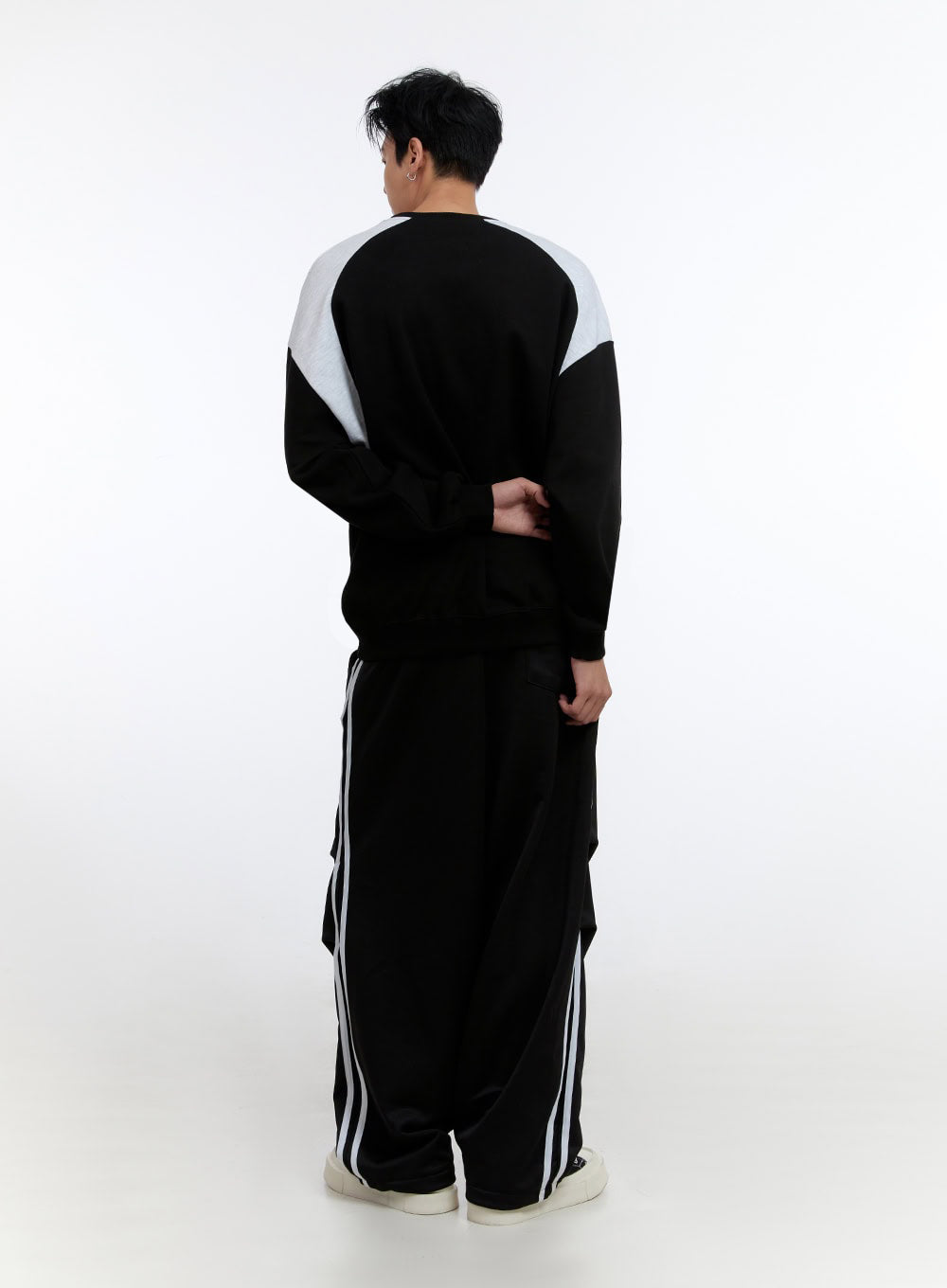 Men's Loose Fit Athletic Pants IO428