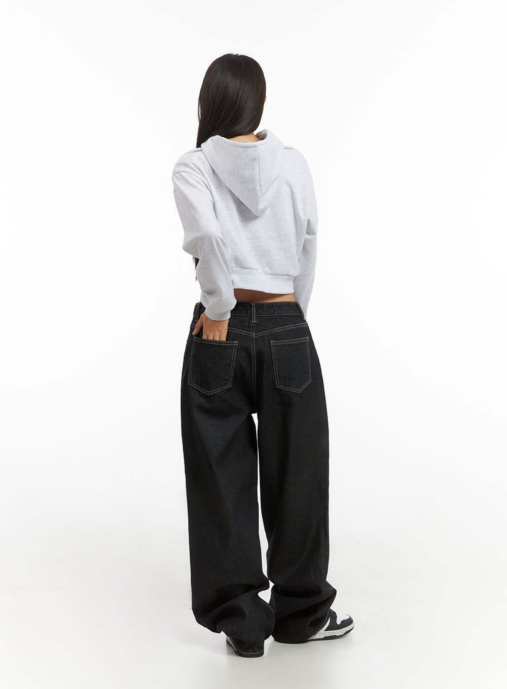 Acubi Graphic Crop Hoodie IS402