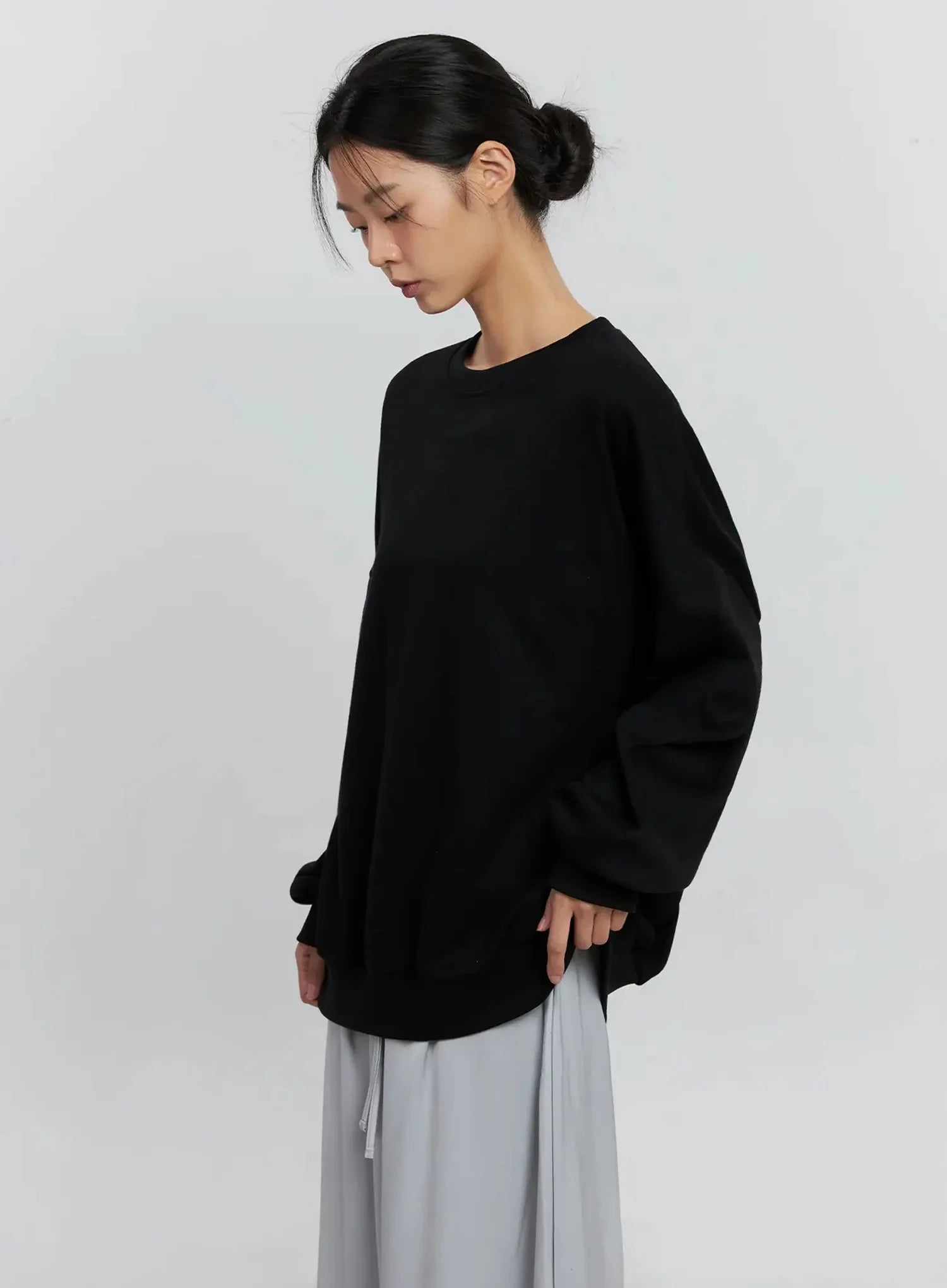 Classic Grey Crewneck Sweatshirt IS516