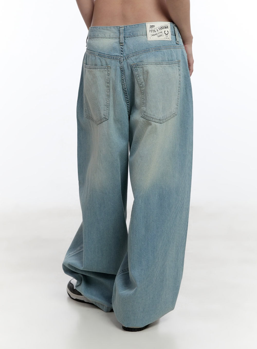 Darci Washed Baggy Jeans CU502
