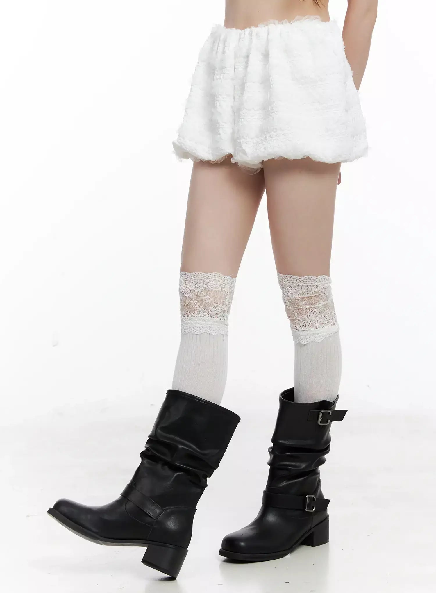 Textured Lace Puff Shorts IL528