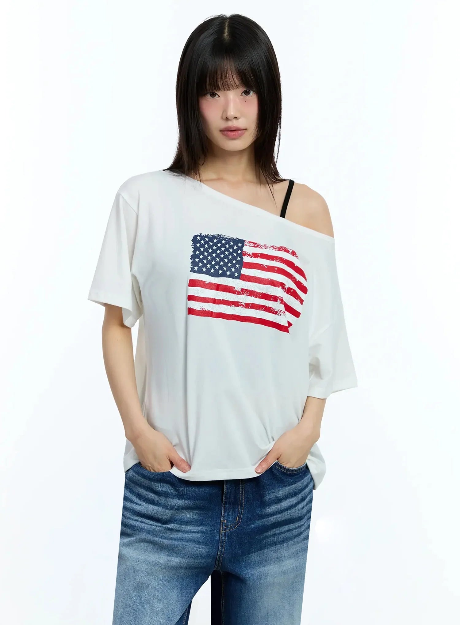 Off-Shoulder Graphic Print Tee IU525