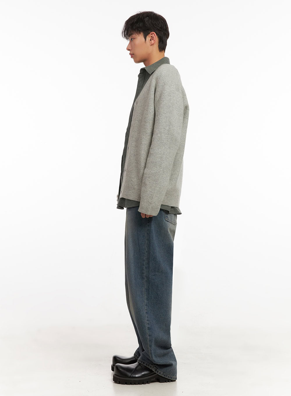 Men's V-Neck Buttoned Knit Cardigan ID431