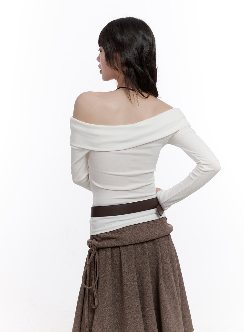 Off-Shoulder Twist Long-Sleeve Top CF511