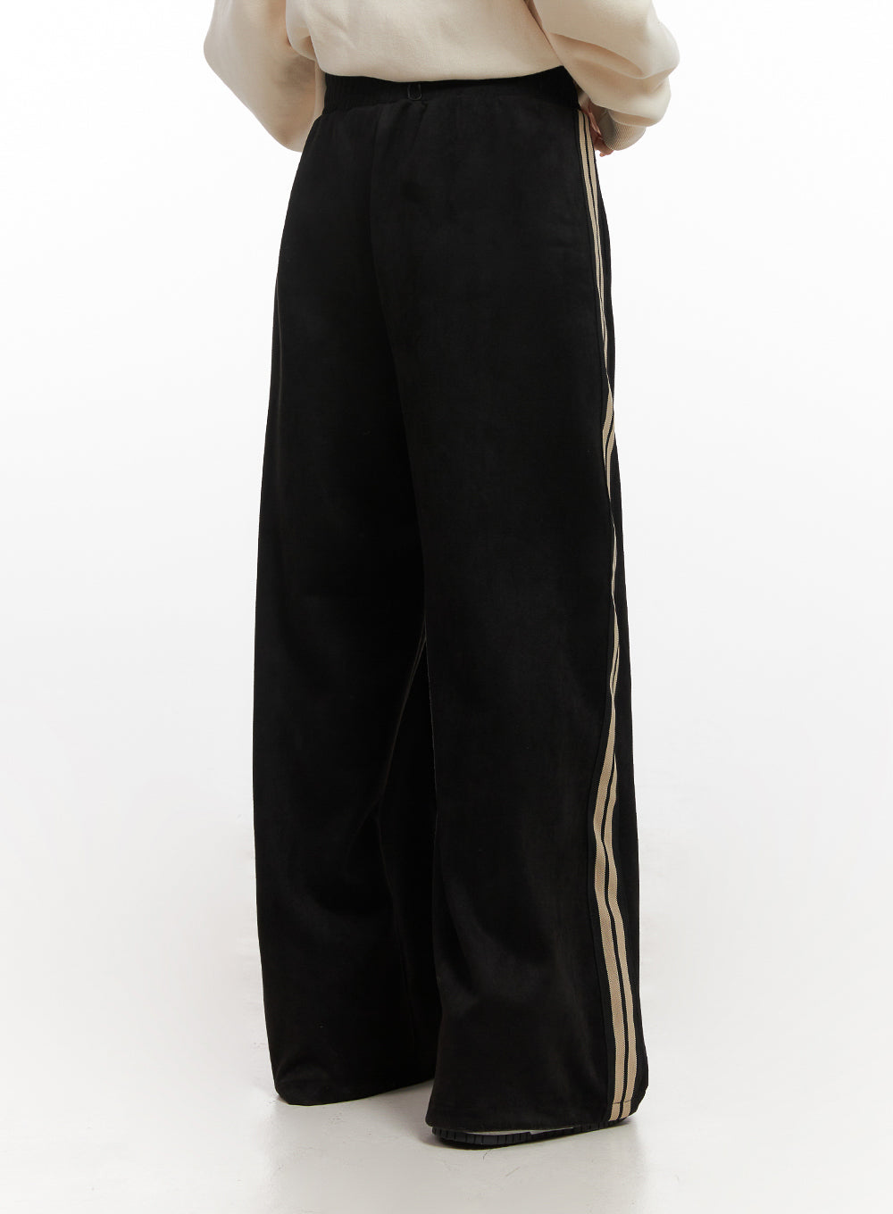 Suede Flared Wide Fit Pants CN428