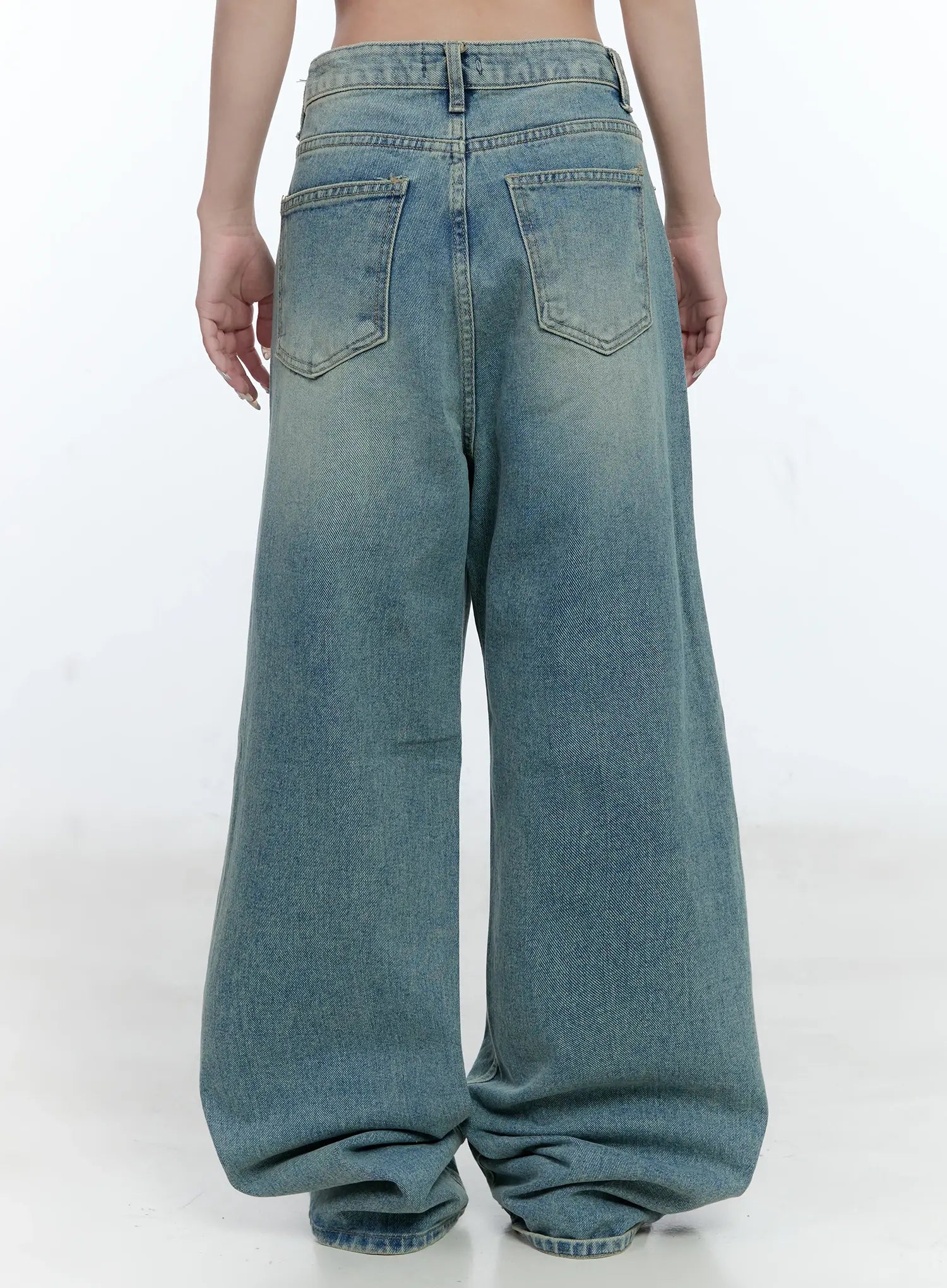 Haeun Wide-Leg Denim Jeans CG501