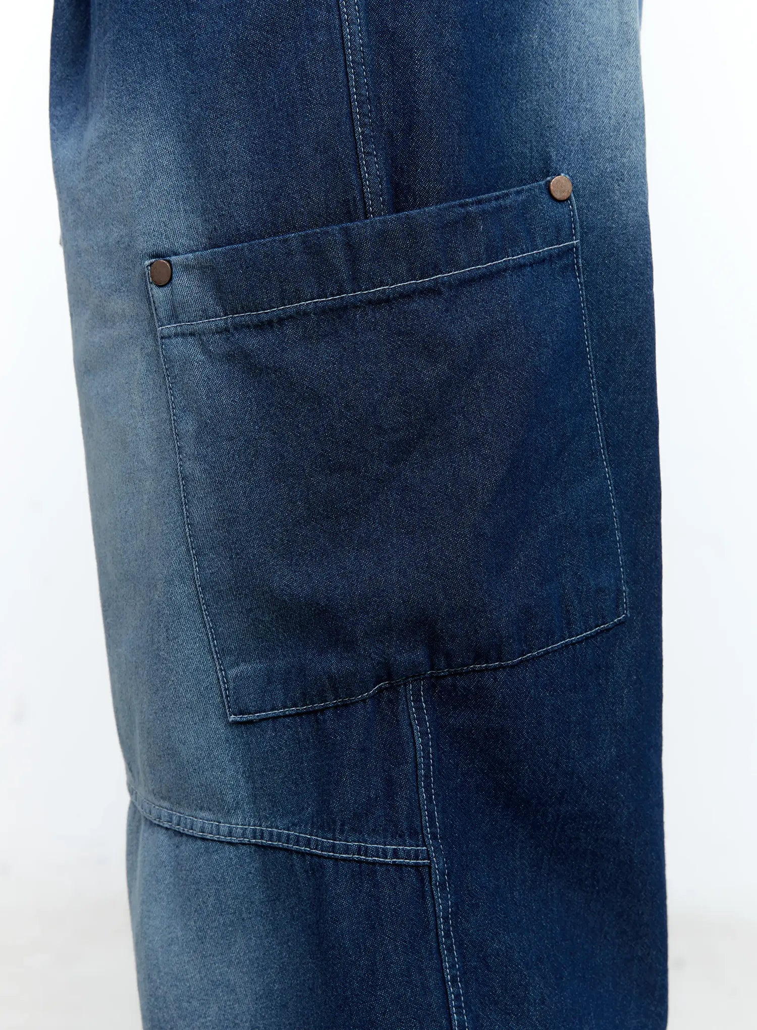 Men's Rivet Detail Wide Jeans IL517