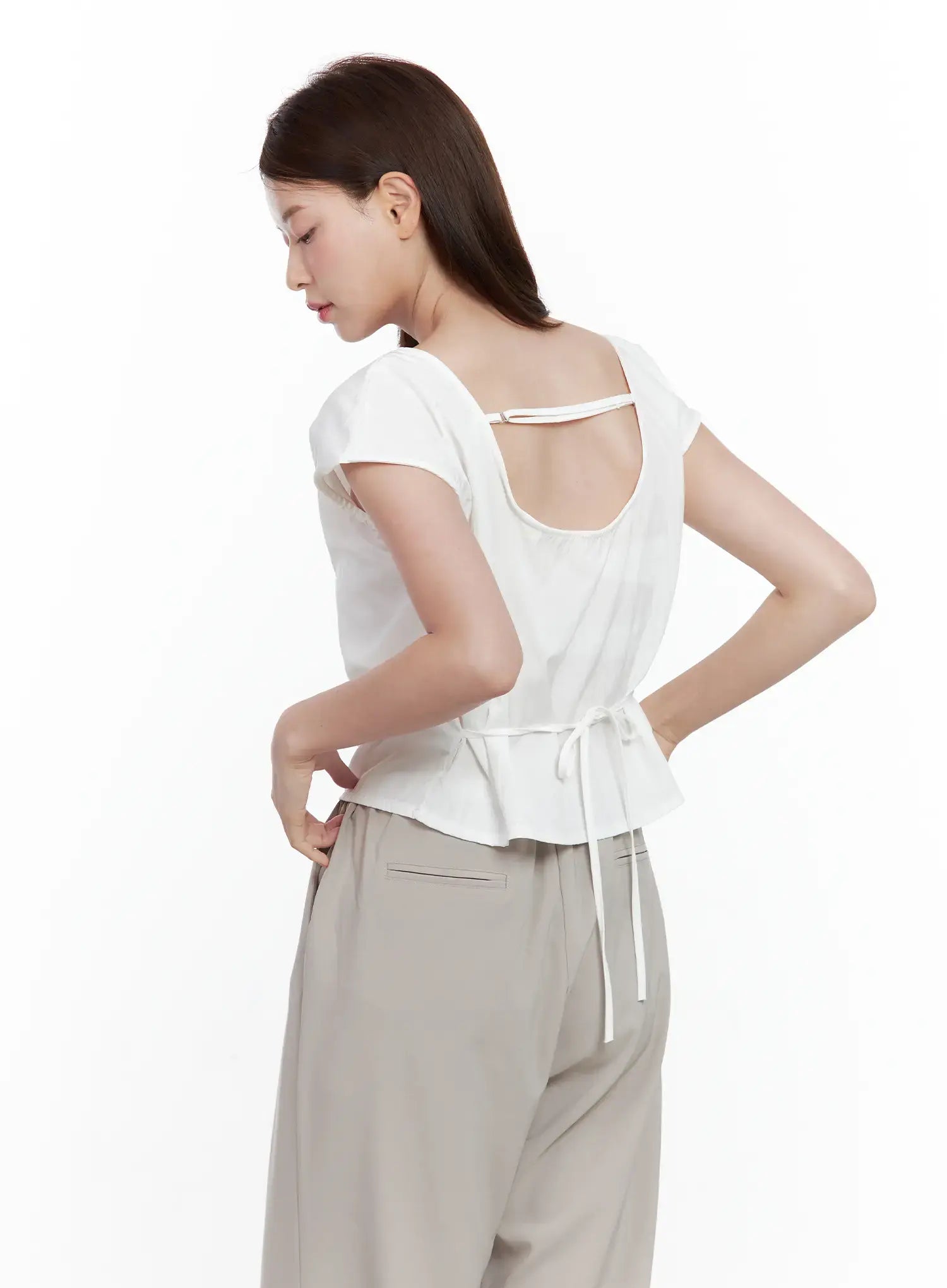 Wide-Neck Open-Back Top CL502