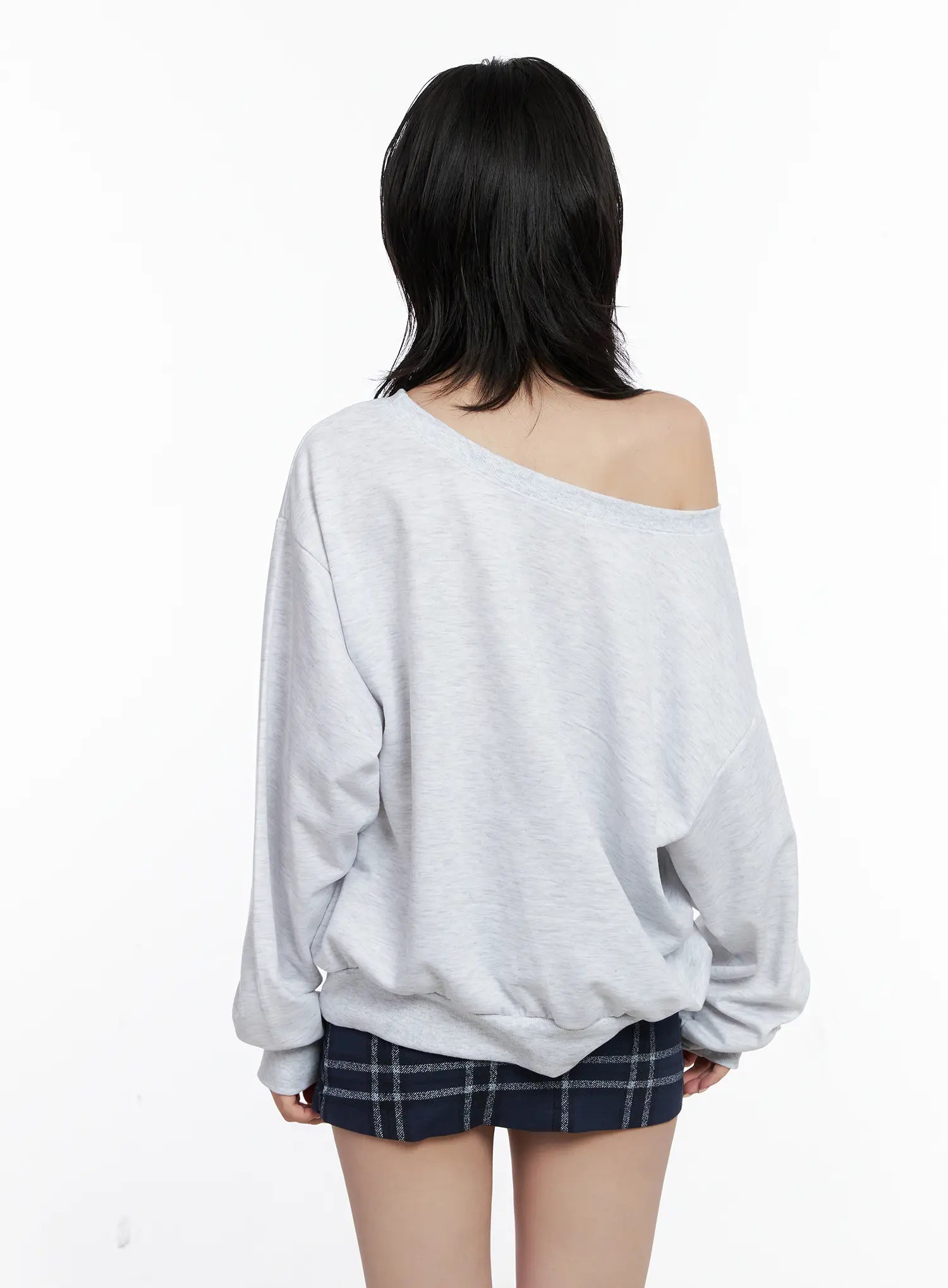 Off-Shoulder Loose Fit Sweatshirt CS510