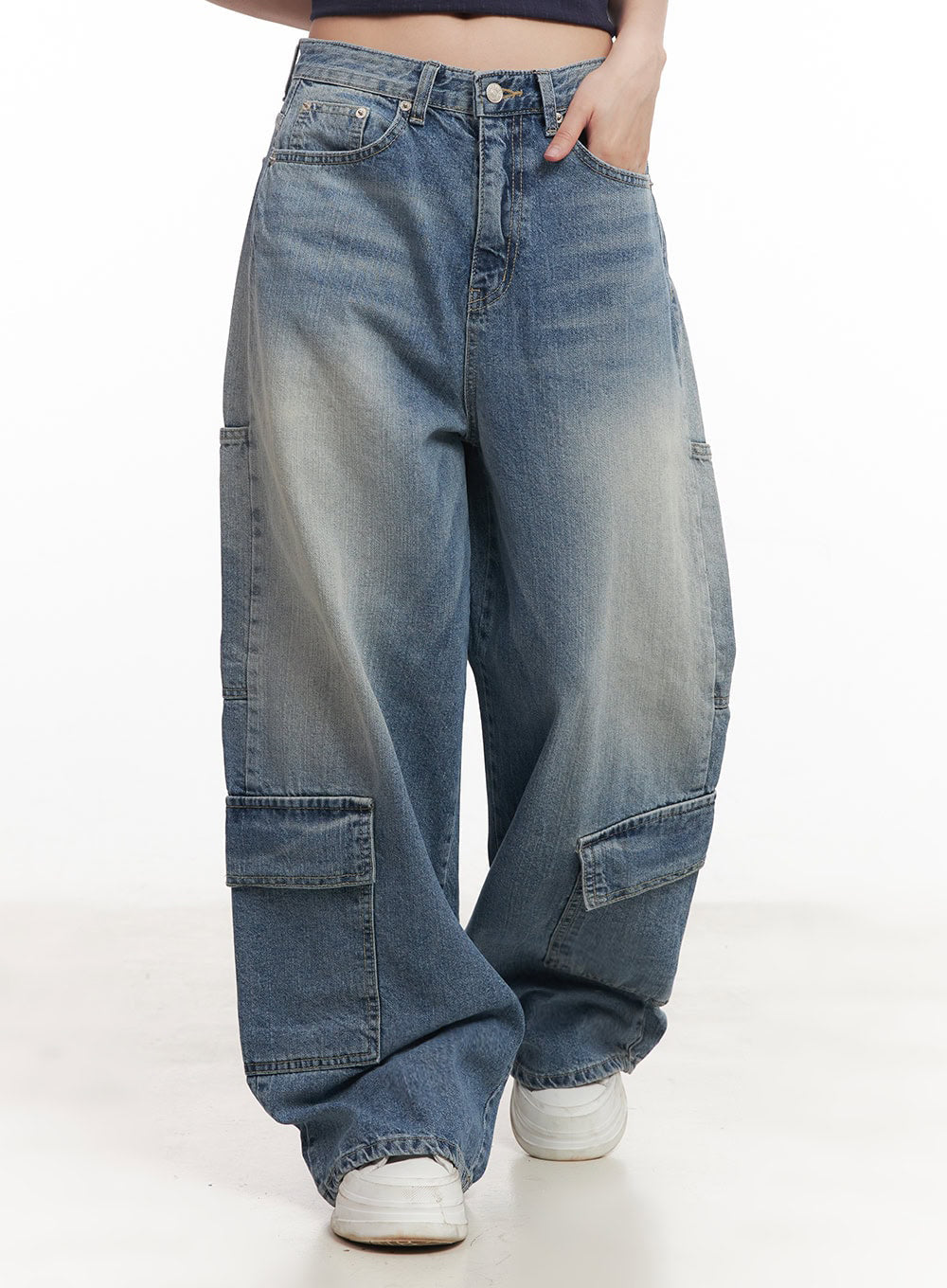 Heather Cargo Washed Wide-Leg Jeans IM528