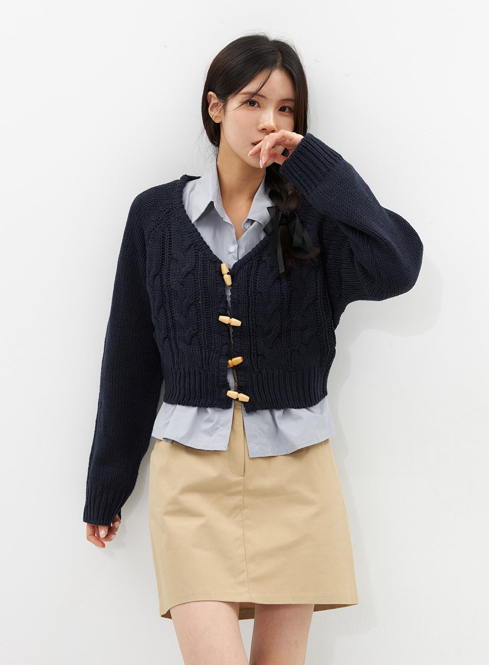 Cable Knit V-Neck Sweater OS313