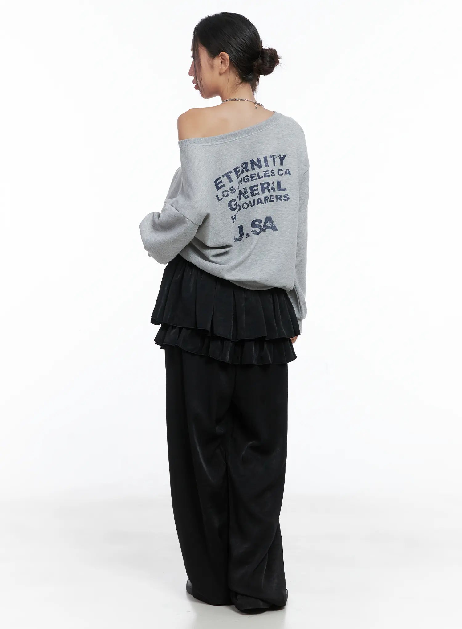 98 Graphic Off-Shoulder Sweatshirt CS502