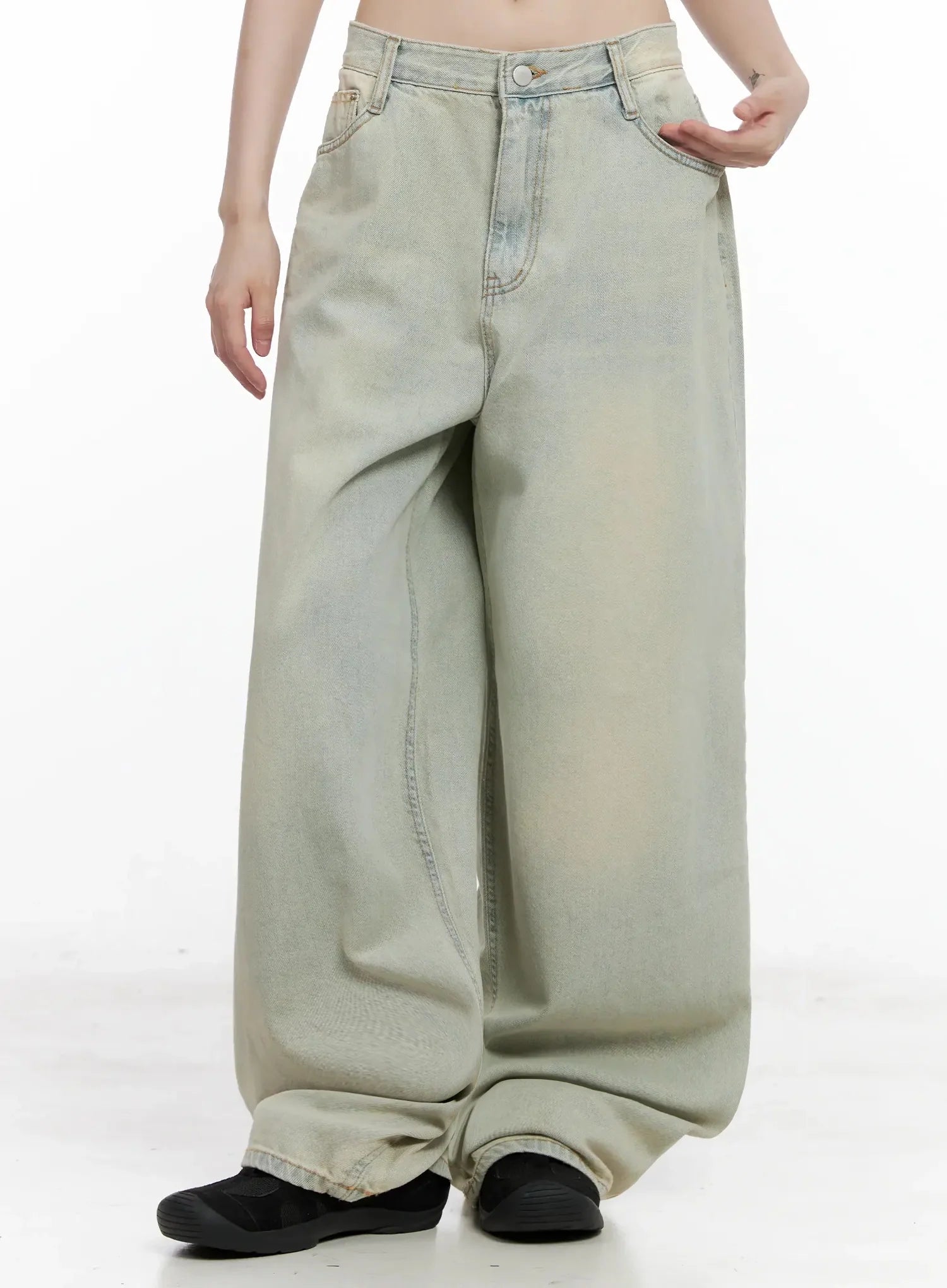 Xiaoting Vintage Style Wide-Leg Denim IL531