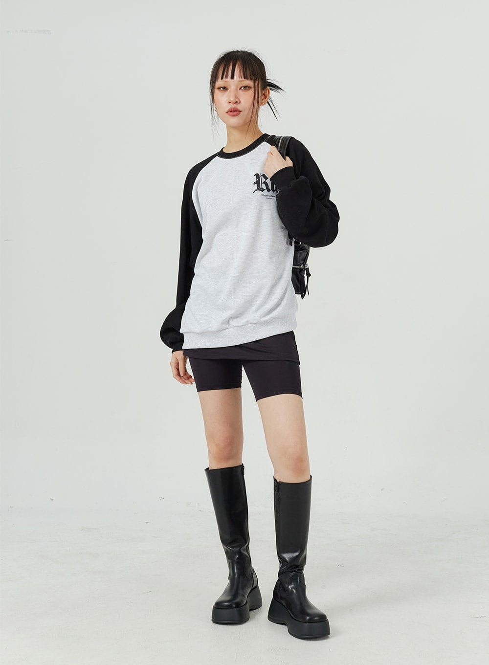 Two Color Graphic Sweatshirt CM316