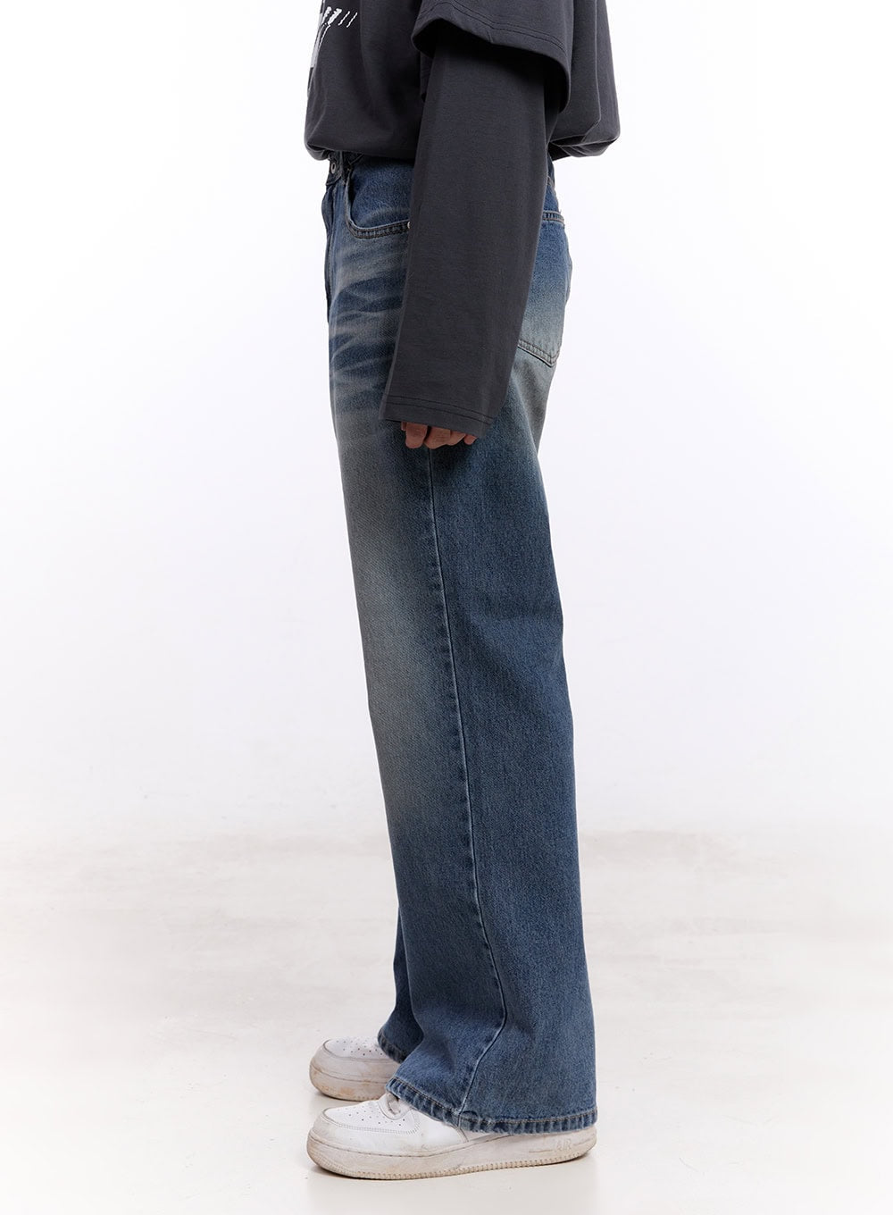 Men's Washed Semi-Flared Jeans IM512
