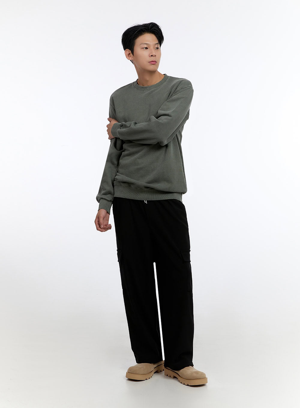 Men's Relaxed Fit Long Sleeve Sweatshirt IO428