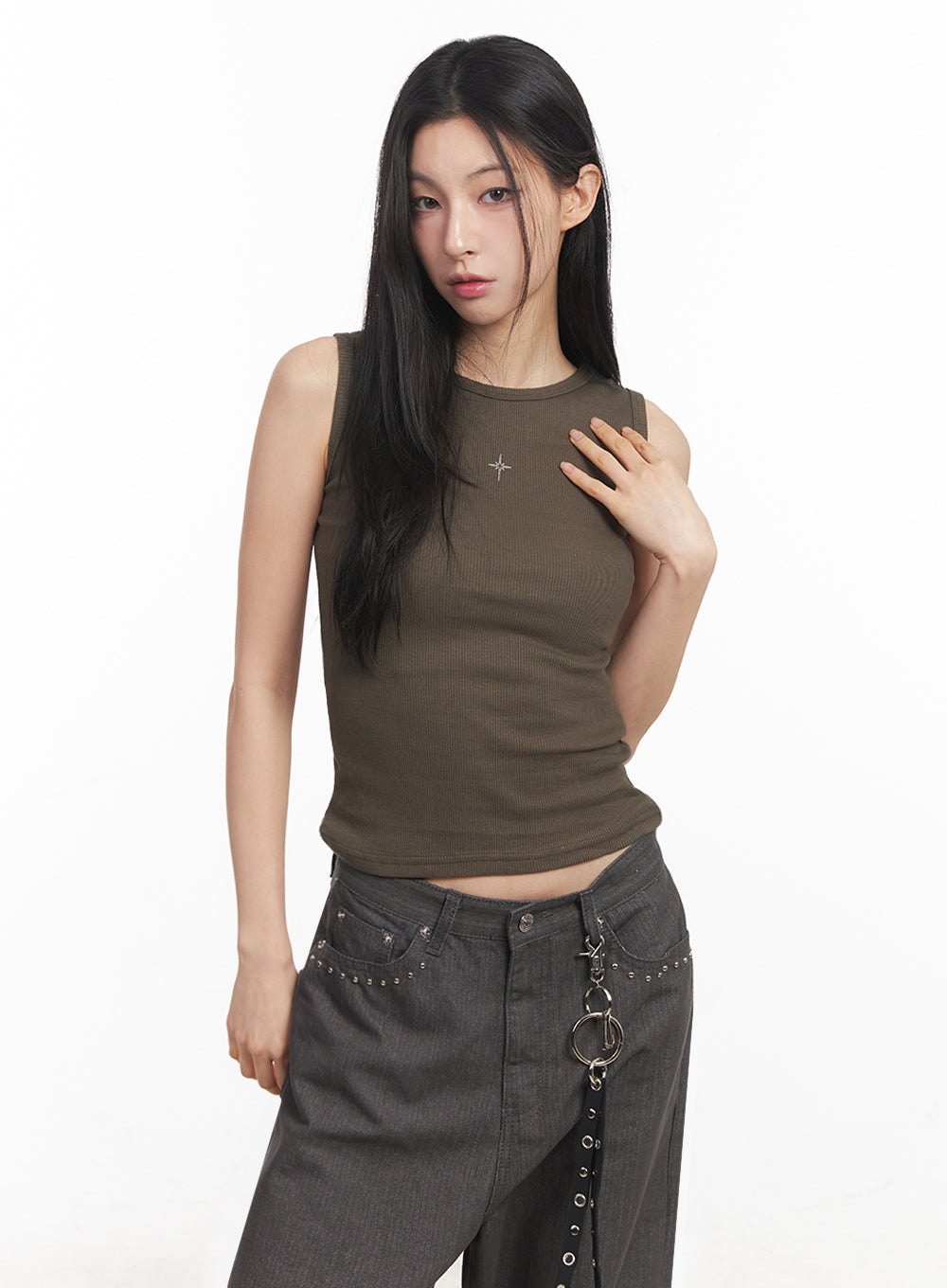 Slim-Fit Sleeveless Star Graphic Top IY516