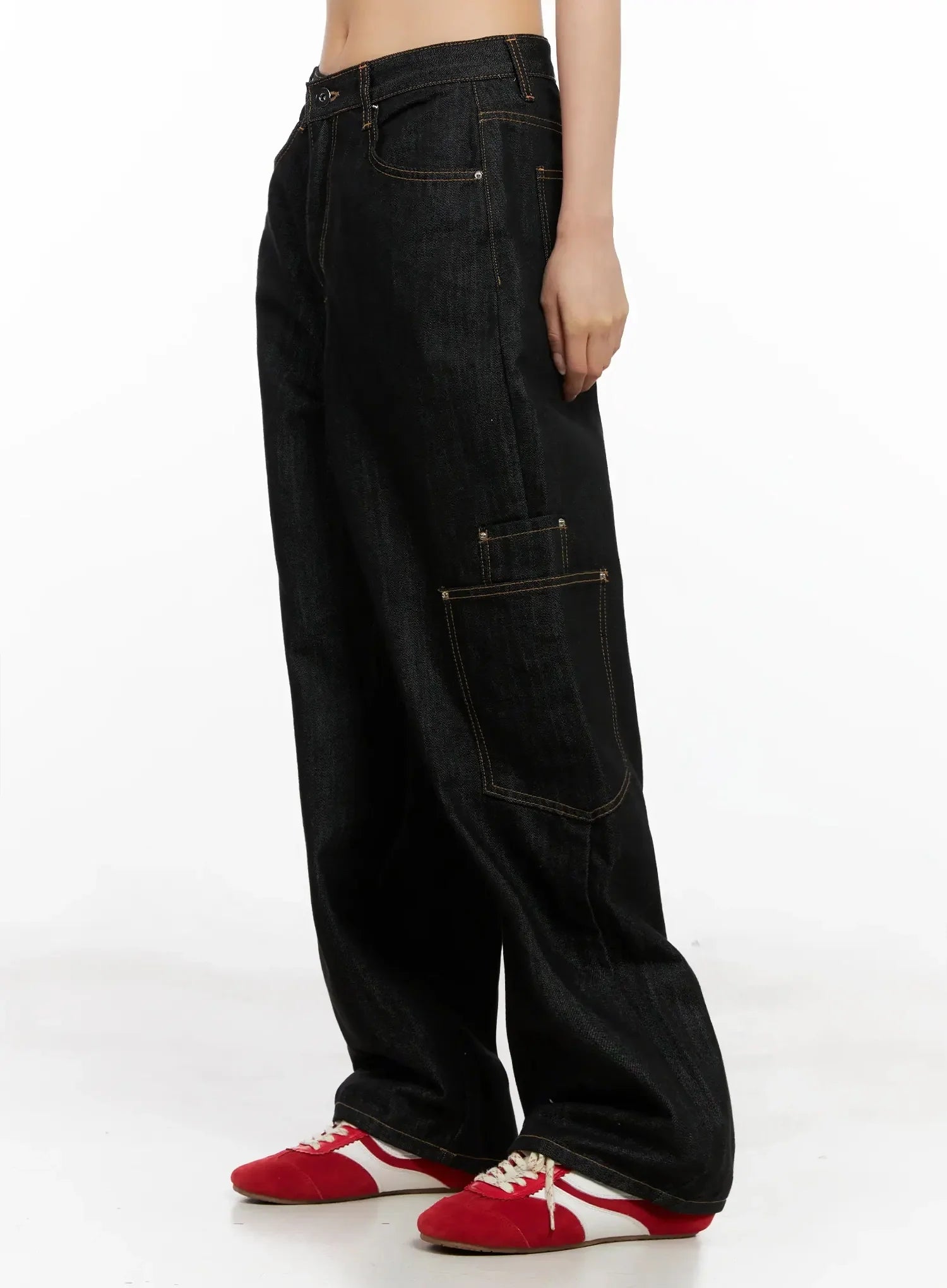 Dahee Wide-Leg Cargo Jeans IG508