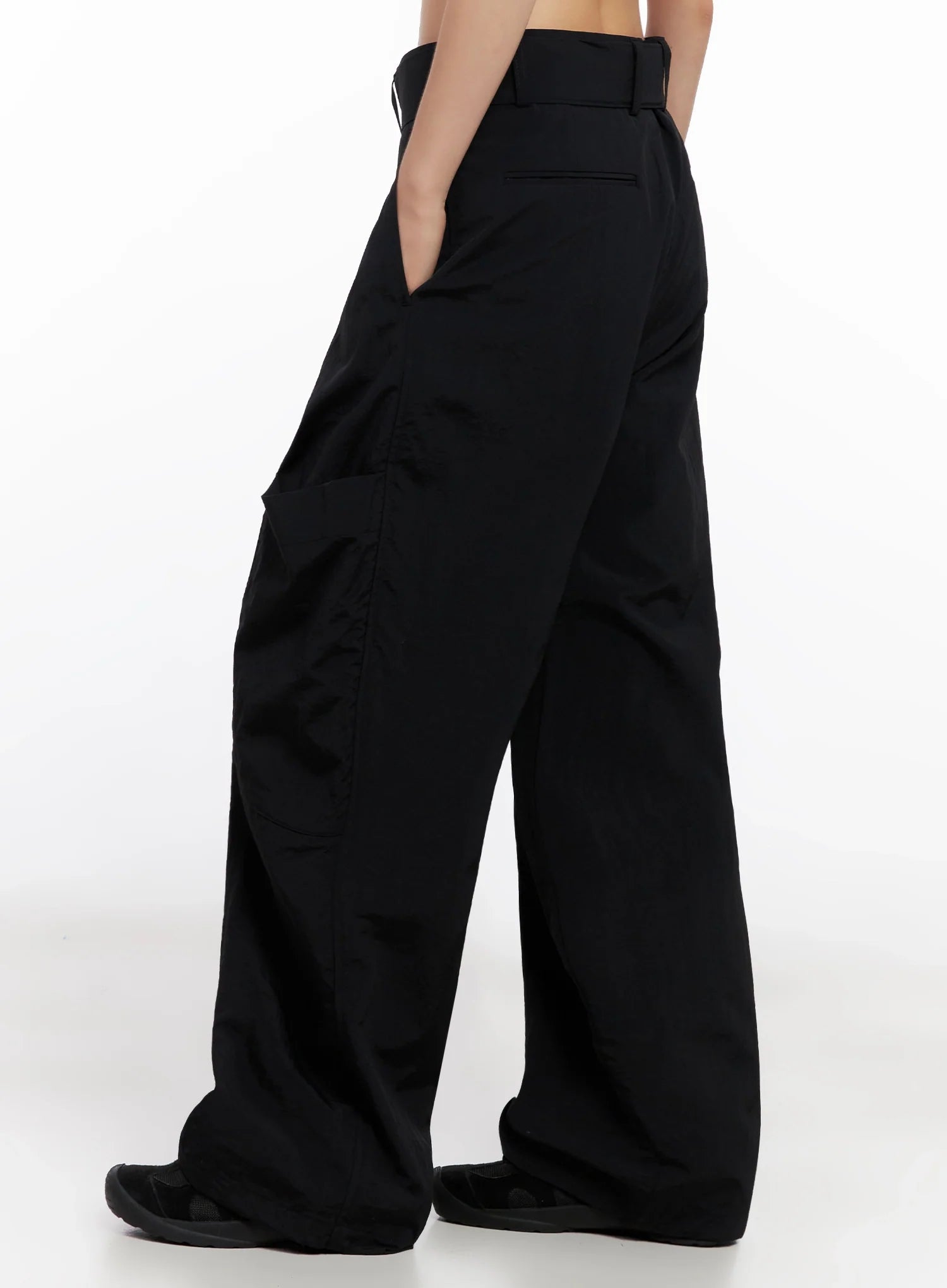 Belted Wide-Leg Utility Cargo Pants IG508