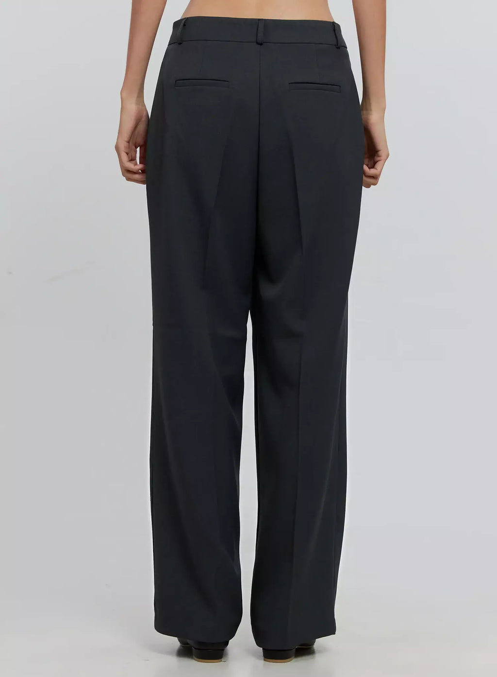 Classic Wide-Leg Trousers IS516