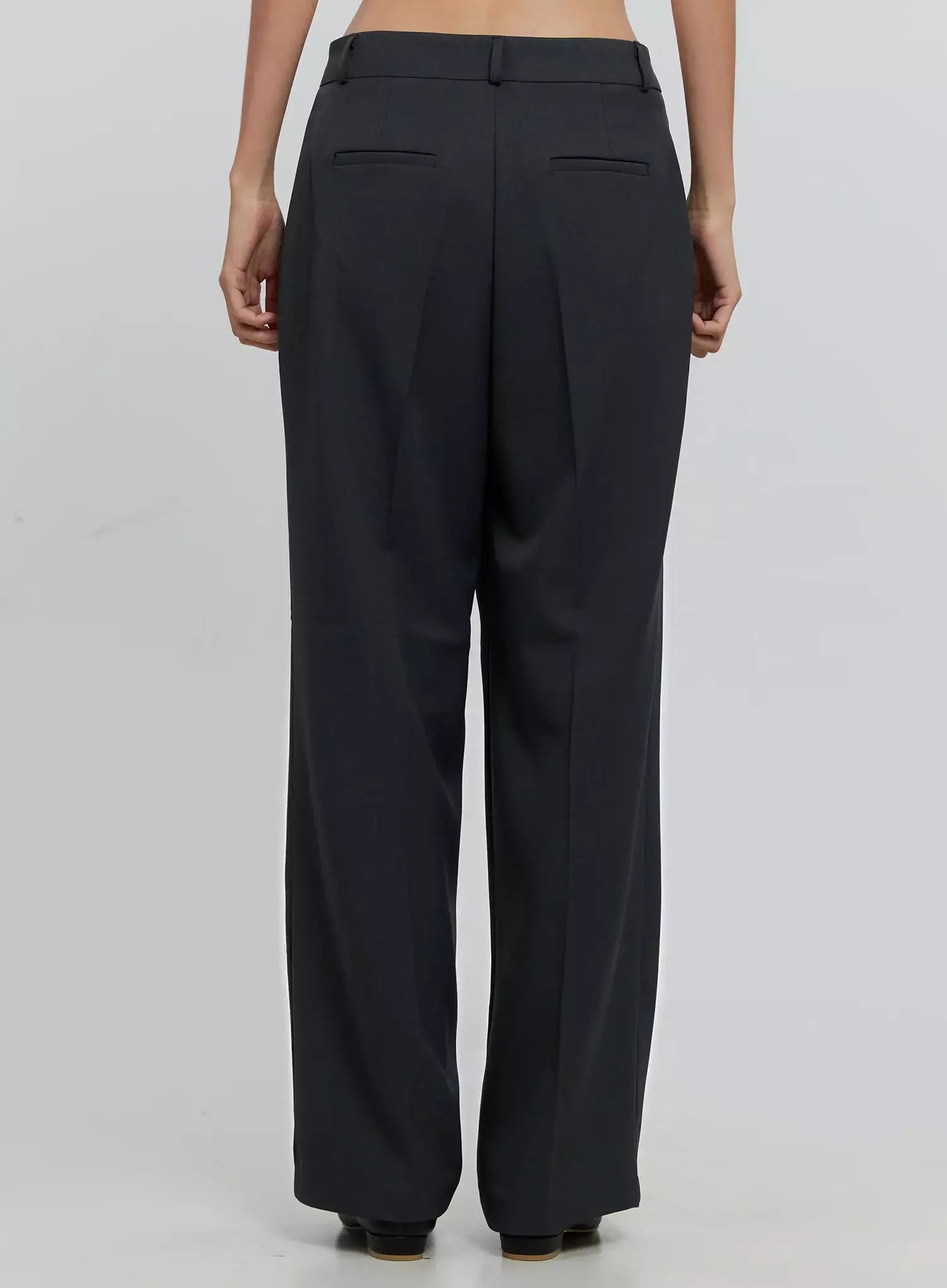 Classic Wide-Leg Trousers IS516