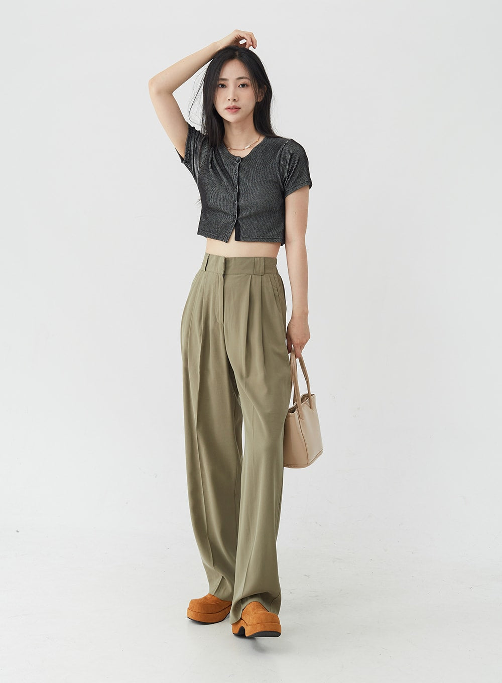 Basic Round Neck Cropped Cardigan OU1