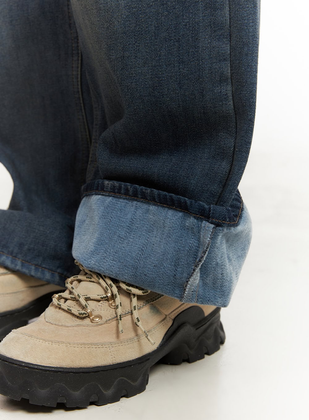 Michelle Washed Wide-Leg Jeans CJ508