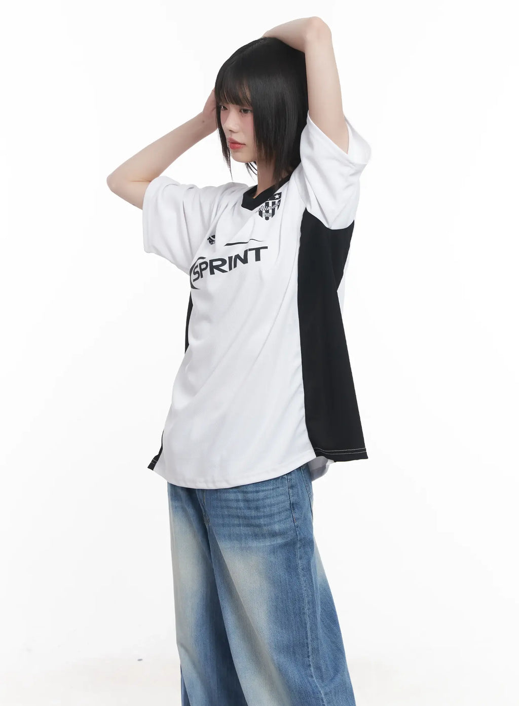 Oversized Graphic V-Neck Jersey CU518