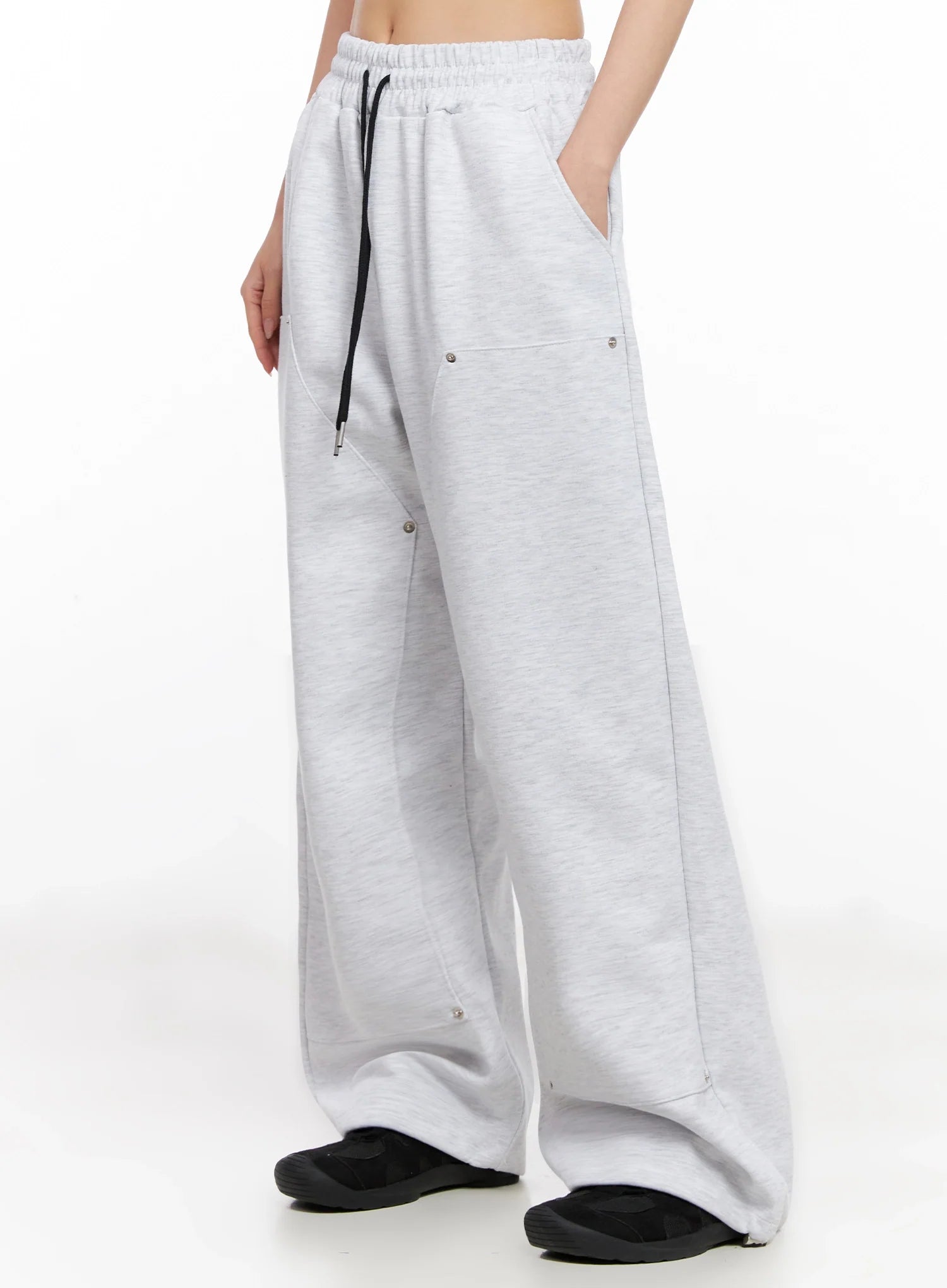 Wide-Leg Stud Accent Sweatpants IG508
