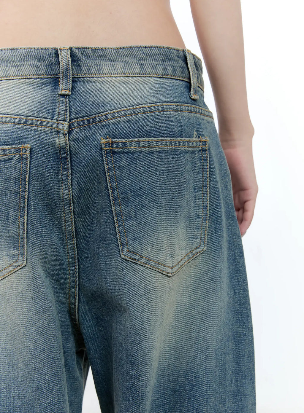 Eunjeong Ripped Denim Jeans CG501